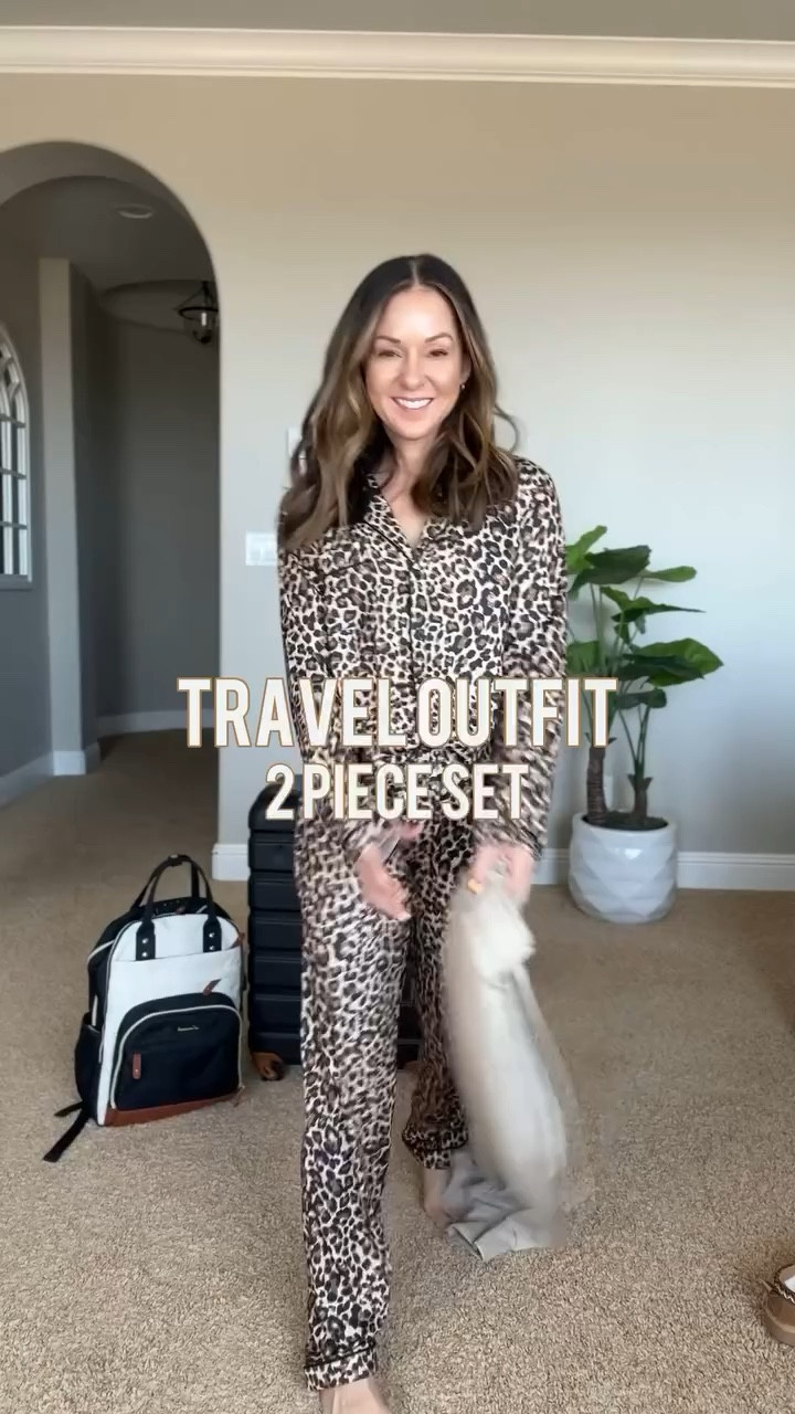 Amazing reviews on this new Amazon 2 piece jogger set! Perfect fall outfit  for travel, everyday, weekends, lounging


For reference: I’m 5’1”, 108lbs
Jogger set XS in light khaki


@pinspark_official 
#athleisure #falloutfit #amazonfashionfind #fallstyle #casualstyle #outfitideas #traveloutfit #styletips #amazonfashion #fallfashion #pinsparkprimeday

#LTKOver40 #LTKStyleTip