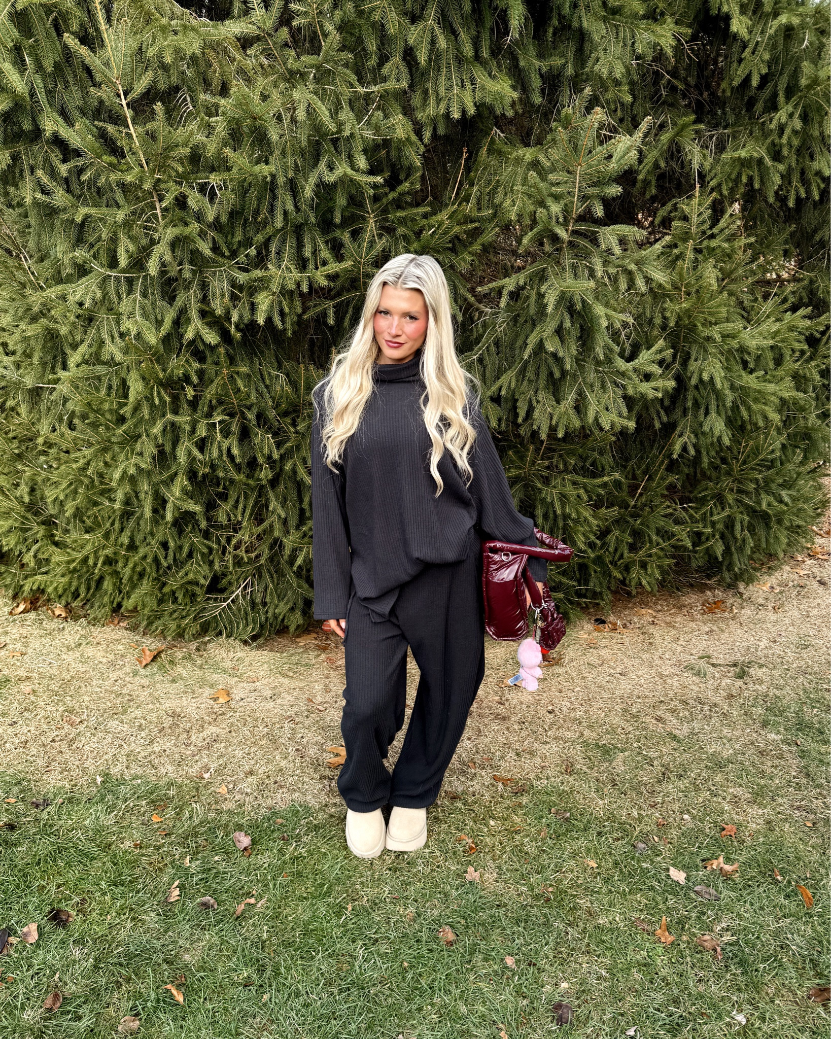 Merry Christmas 🤭🎄👏🏼💗

#LTKHoliday #LTKootd #LTKSeasonal