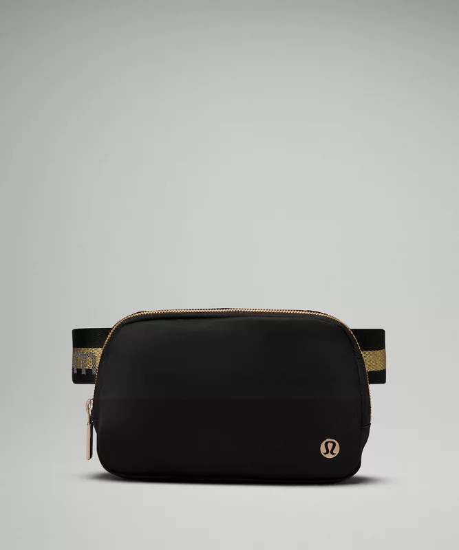 Everywhere Belt Bag 1L   Wordmark | lululemon (AU)