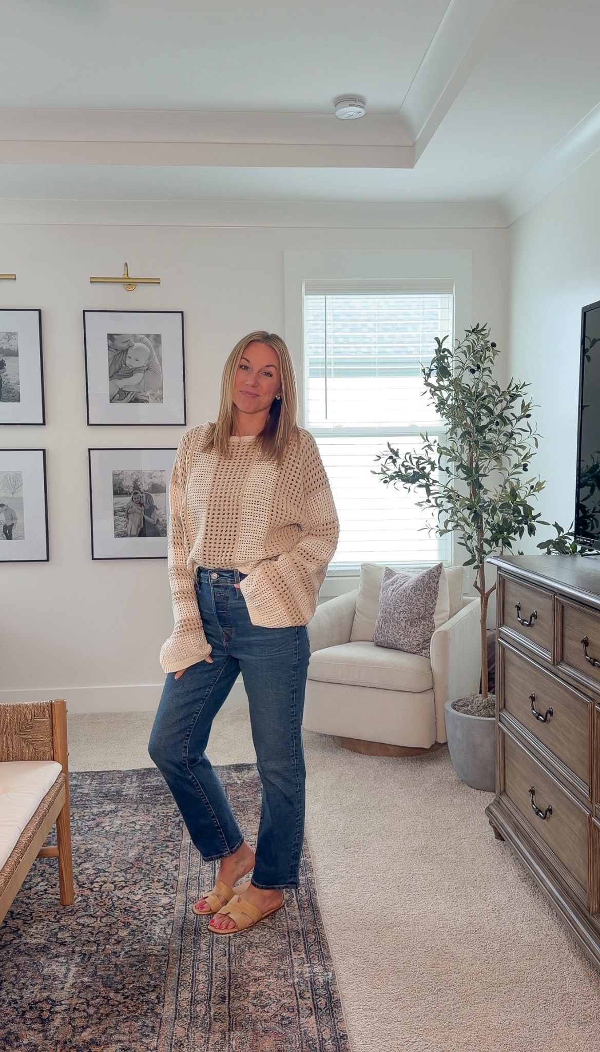 I am absolutely loving thus new cropped sweater and Levi jeans from @Target 

#LTKHome #LTKgrwm #LTKootd