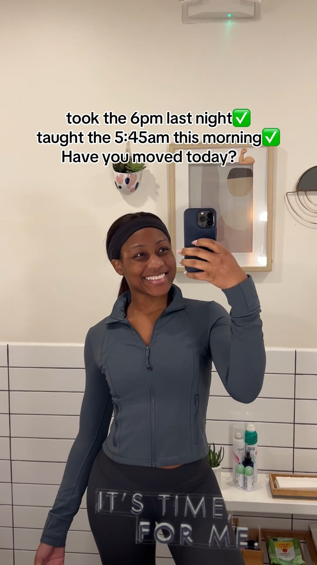Wake up and move!🤸🏽💦 #barre #barre3 #fitness #motivation #justdoit

#LTKfitnessgoals #LTKdayinmylife #LTKmorningroutine