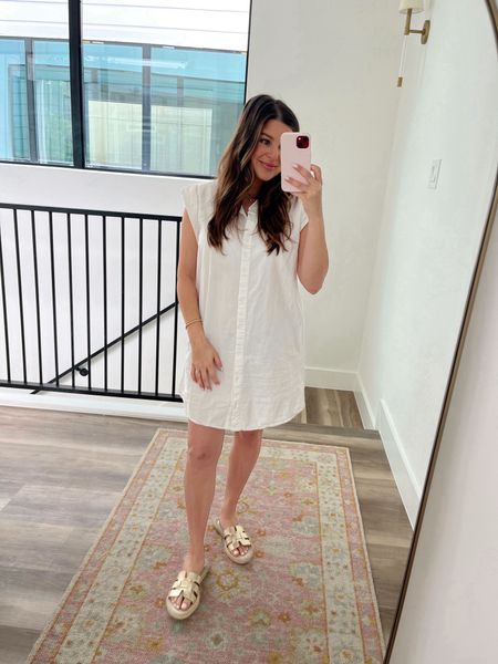 I love a classic white shirt dress! They are so versatile - can be worn with sandals, wedges, sneakers, blazers, etc. Tagging some here. I also am loving these new espadrille sandals! 

Shirt dress. Button up. Button down. White poplin shirt dress. Gold sandals. Espadrille. Summer sandals. Mini shirt dress. Sleeveless shirt dress. Capsule wardrobe. Summer outfit. Spring dress. White dress. 

#LTKstyletip