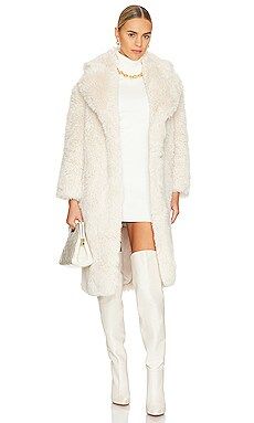 Katie Faux Fur Coat
                    
                    Jakke | Revolve Clothing (Global)