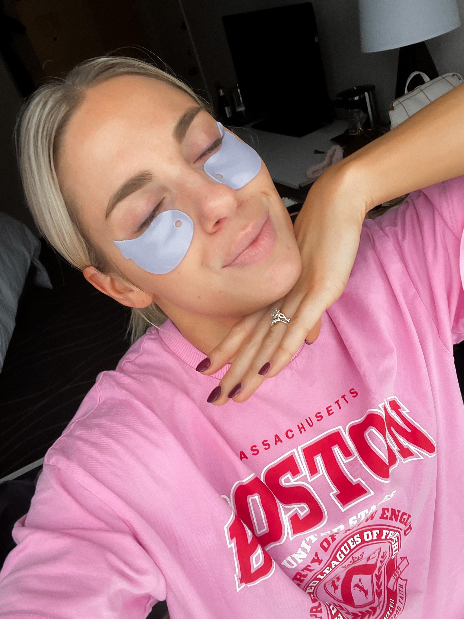 Obsessed with these eye patches! Cooling & de-puffing 👌🏻

#LTKbeauty #LTKtravel #LTKGiftGuide