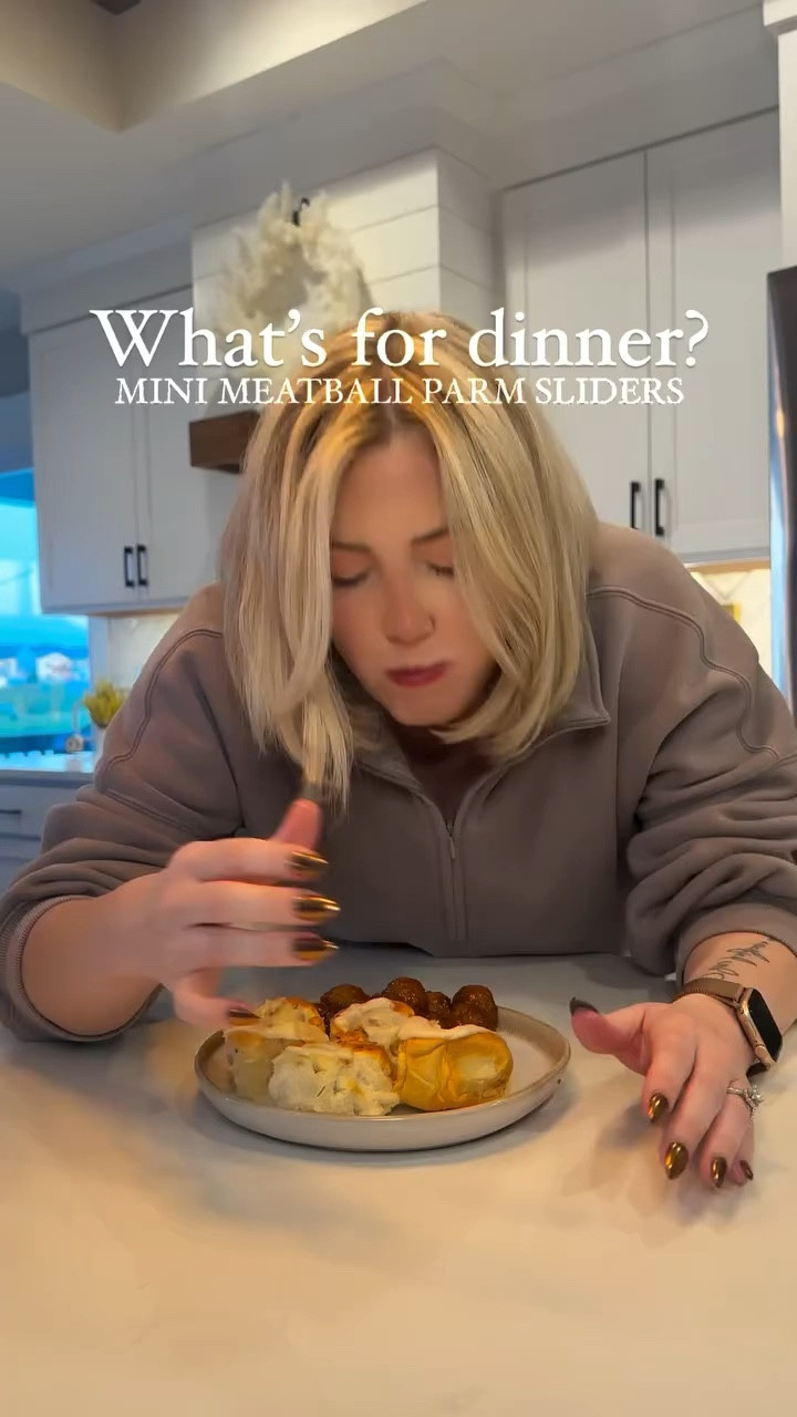 I made these perfect mini meatball Parmesan sliders. Here’s everything you need in the kitchen to make them !

#LTKSeasonal #LTKHome