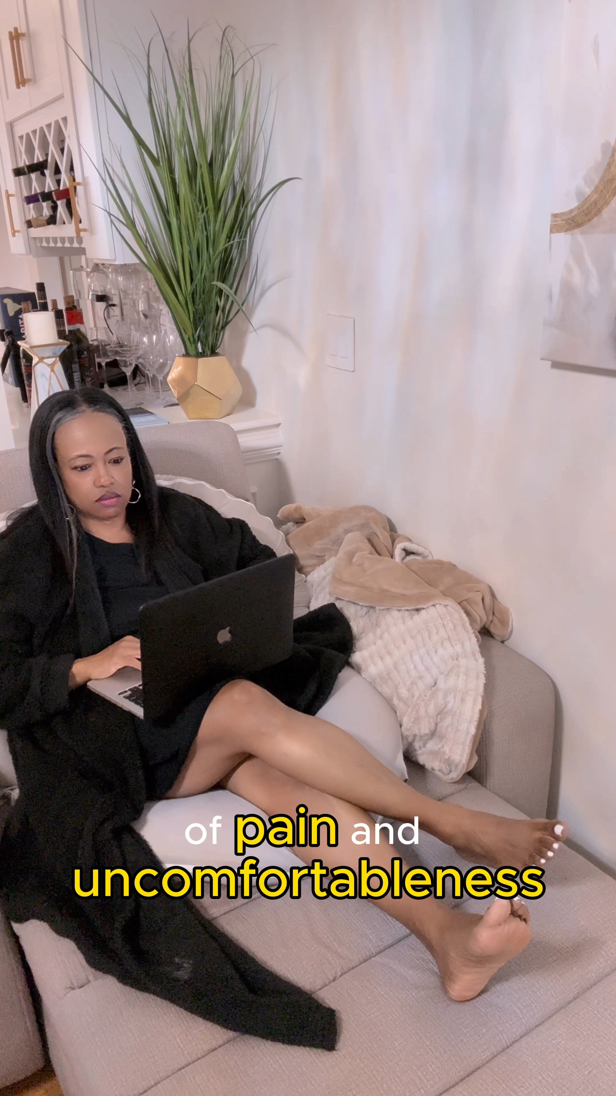 My 2nd favorite cuddle buddy is this pillow. You know you are winning when your pillow understands your drama, supports your dreams, and never talks back…With a fluff level that is unmatched.🥰

This pillow DELIVERS, support, comfort, and a whole cozy vibe at a very AFFORDABLE price. Don’t sleep on it… well, actually, go ahead and do that too. 👏🏾



#over50 #readingpillow #fibromyalgia #menopause #cozy

#LTKOver40 #LTKSaleAlert #LTKFindsUnder50