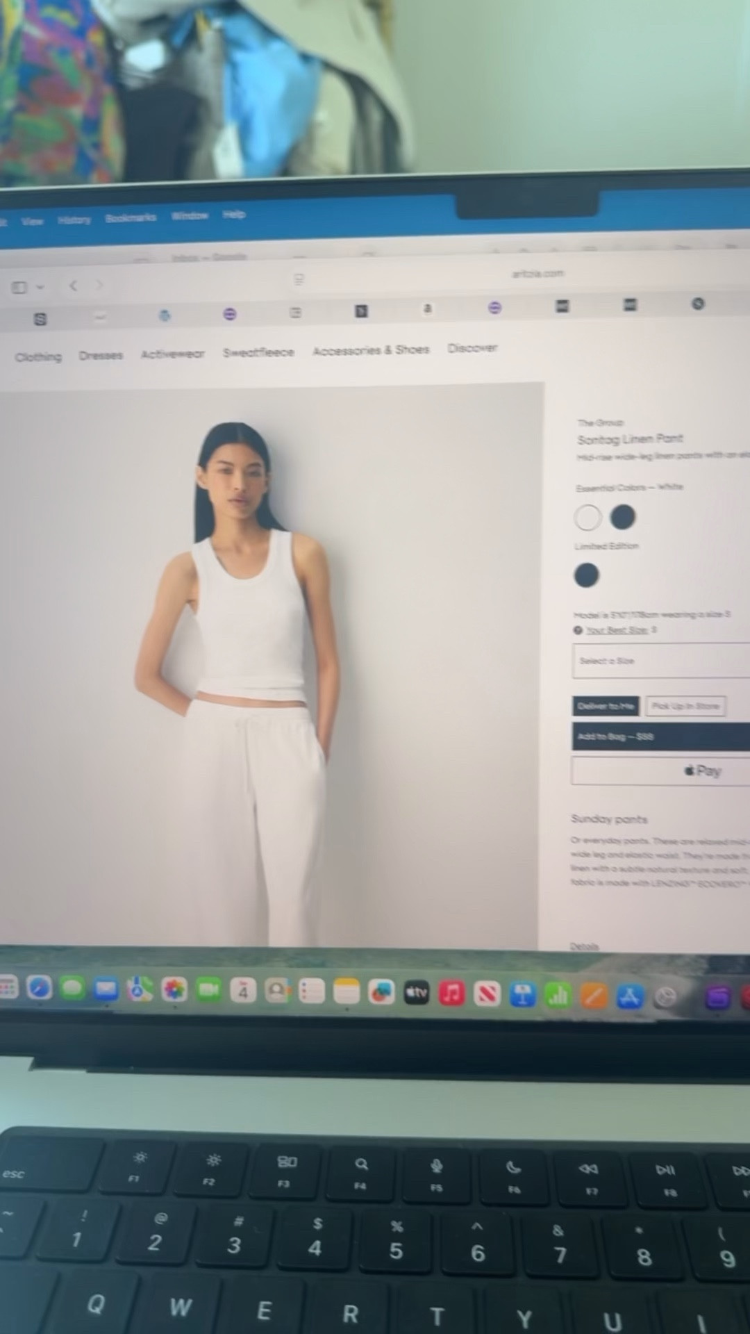 On the hunt for wide leg linen pants @Aritzia these look promising 