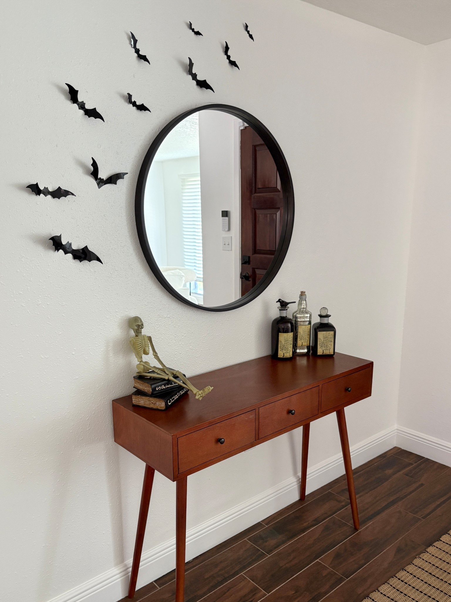 amazon halloween decor 💀🦇

#LTKHome #LTKSeasonal #LTKHalloween