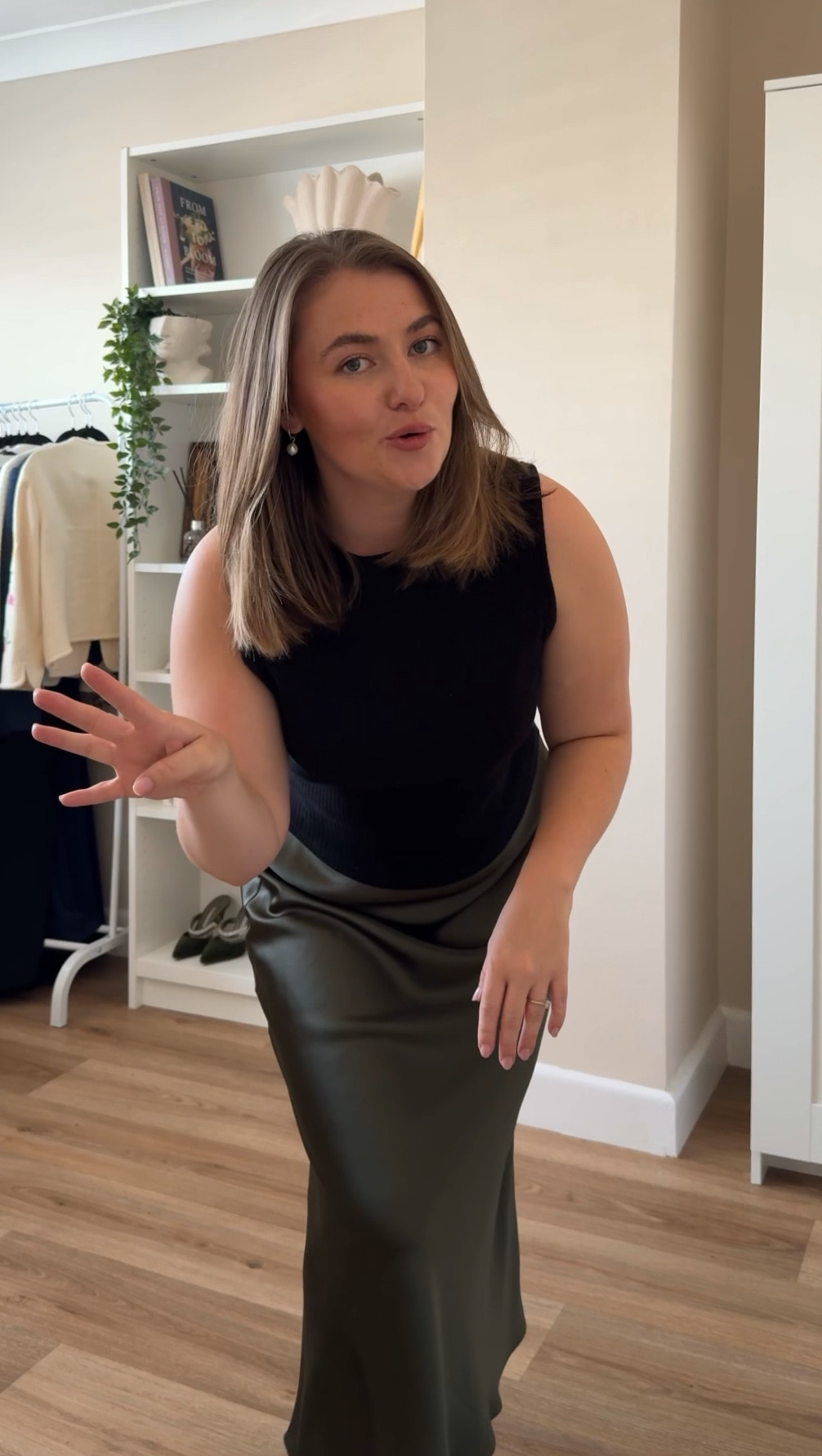 4 Questions I ask Myself when Decluttering my Wardrobe 