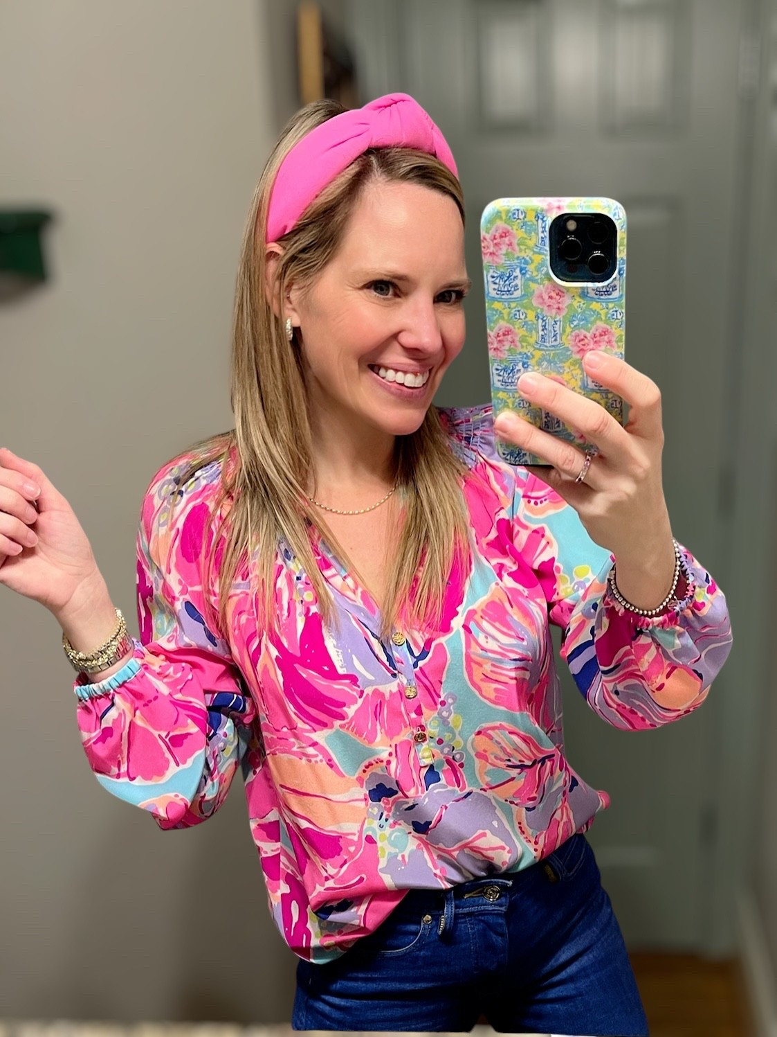 Code ASHLEYBA gets you 10% off all my go-to sparkle from Melinda Maria! ✨

Channeling color and classic prep in this happy, polished everyday look! I’m wearing an older Lilly Pulitzer silk Elsa top (this print is retired, but I’ve linked similar bold + bright styles that have the same vibe). The silky relaxed fit and button neckline make it such a flattering staple for spring!

I paired it with the Liza high-rise jeans—they’re super comfy, have the perfect amount of stretch, and are still available! Finished the look with gold woven flats, a hot pink twist headband, and my favorite stack of Melinda Maria jewelry for a little sparkle on the wrist and neckline.

Outfit details:
	•	Lilly Pulitzer Silk Elsa Top (older print – similar styles linked!)
	•	Liza jeans – high rise, straight leg, stretchy and flattering
	•	Gold woven flats – neutral with a glam touch
	•	Melinda Maria jewelry – tennis bracelet, dainty necklace, and hoops (code ASHLEYBA for 10% off!)
	•	Pink headband to tie the whole look together


Lilly Pulitzer silk Elsa top, Liza jeans outfit, spring outfit idea 2025, colorful blouse with jeans, Lilly Pulitzer similar tops, everyday spring style, Melinda Maria jewelry discount, gold woven flats outfit, LTK colorful style, preppy spring outfit inspo, pink and gold accessories



#LTKFindsUnder50 #LTKOver40 #LTKFindsUnder100