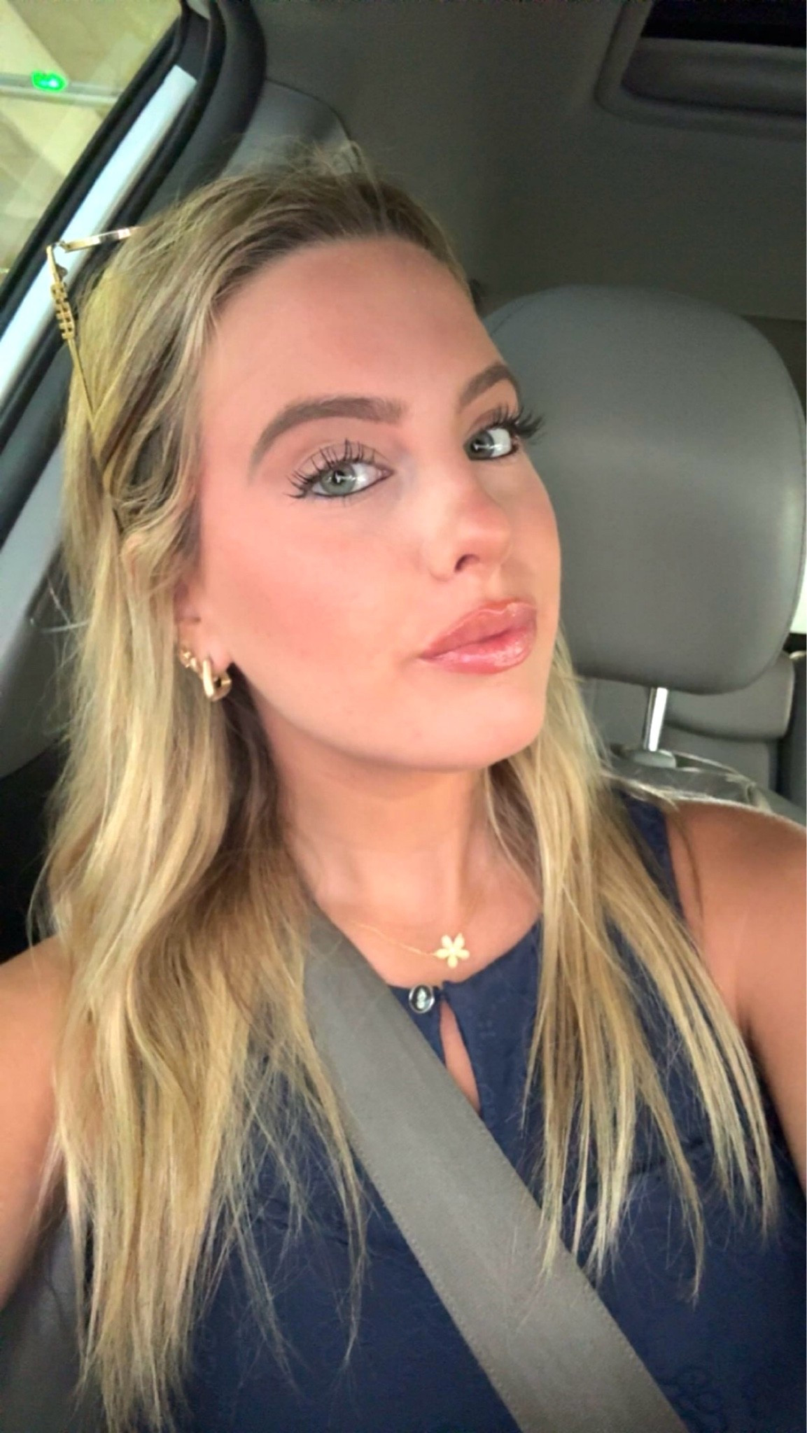 🍦SOFT GLAM
SUPER EASY, QUICK AND MOSTLY CHEAP MAKEUP!!!

Most items can be bought from your local CVS, Target or Walmart, etc. 🛒

#LTKgrwm #LTKmorningroutine