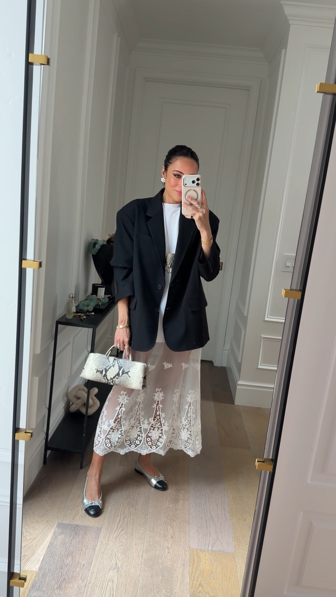 Another dress another school event 🤍 Run, my dress is almost sold out! Also comes in black and LOVE! 