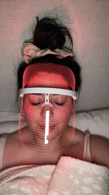 Loving this red light mask! 

#LTKbeauty