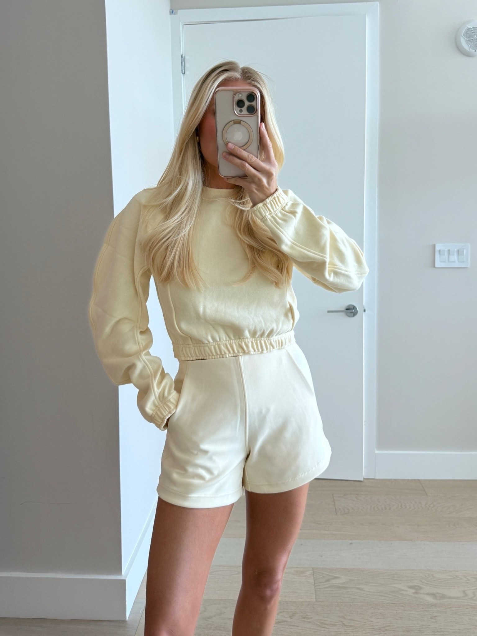 Casual activewear outfit: wearing a size small sweatshirt and size 6 shorts #kathleenpost @lululemon #lululemoncreator #ad

spring outfit idea, casual outfit idea, lululemon activewear, butter yellow, royal blue, tennis skirt, loungewear outfit

#LTKActive #LTKStyleTip