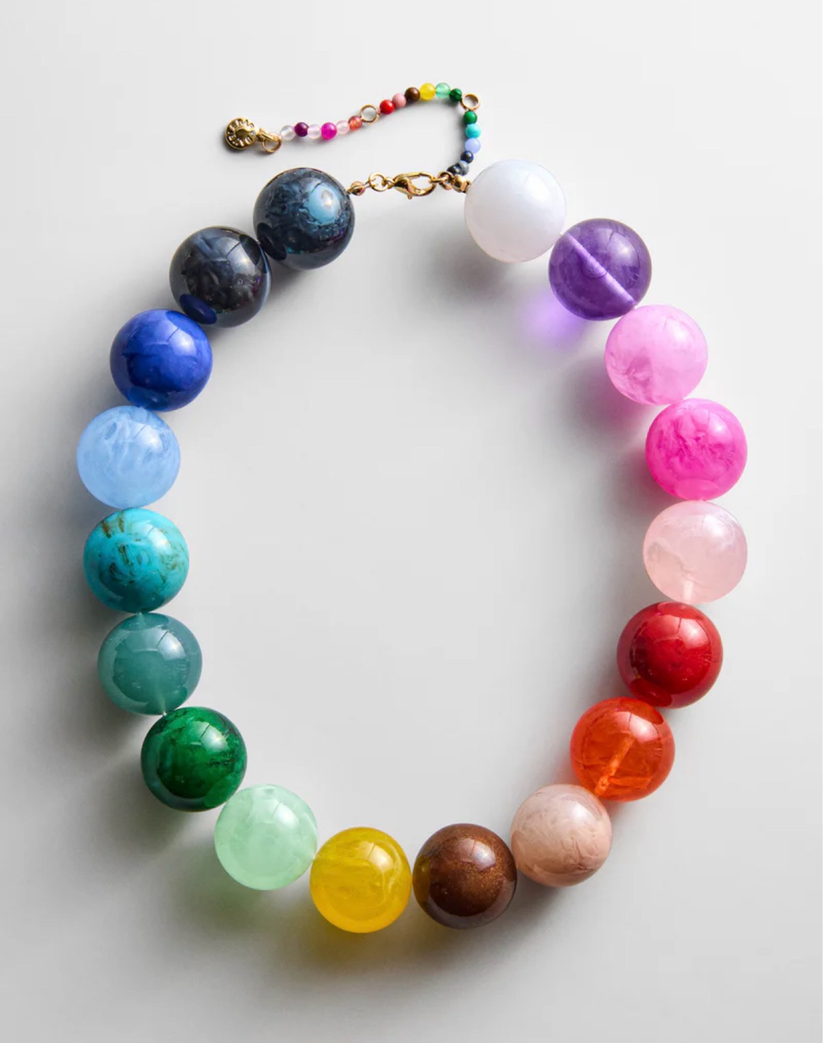 The viral chunky rainbow beaded necklace is on sale right now for 20% off 🌈✨

This is such a fun, colorful piece for summer☀️ I love that this goes with any color or neutral! It adds a fun pop to any outfit and elevates even something similar with a tshirt and shorts🙌🏼

The discount automatically applies at checkout, and right now it’s 20% off everything else too! Such a good time to grab a few pieces 💕

🔗 linked for you on my LTK at the link in bio 

#salealert #jewelry #beadednecklace #trendyjewelry #baublebar #baublenecklace #rainbow #colorful #trendy #summerstyle 

#LTKmomlife #LTKMothersDay #LTKSaleAlert