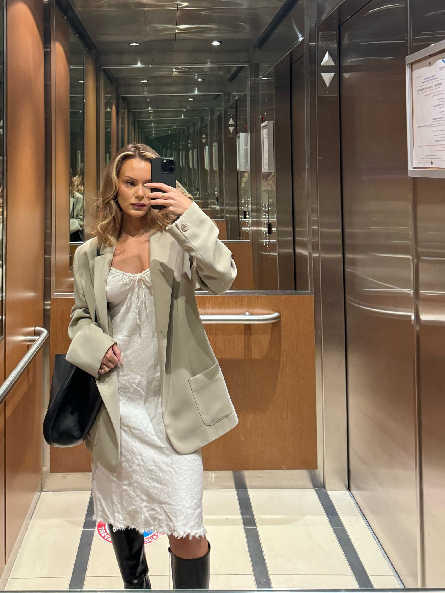Spring evening in the city 🍸

#LTKSeasonal #LTKstyletip #LTKU