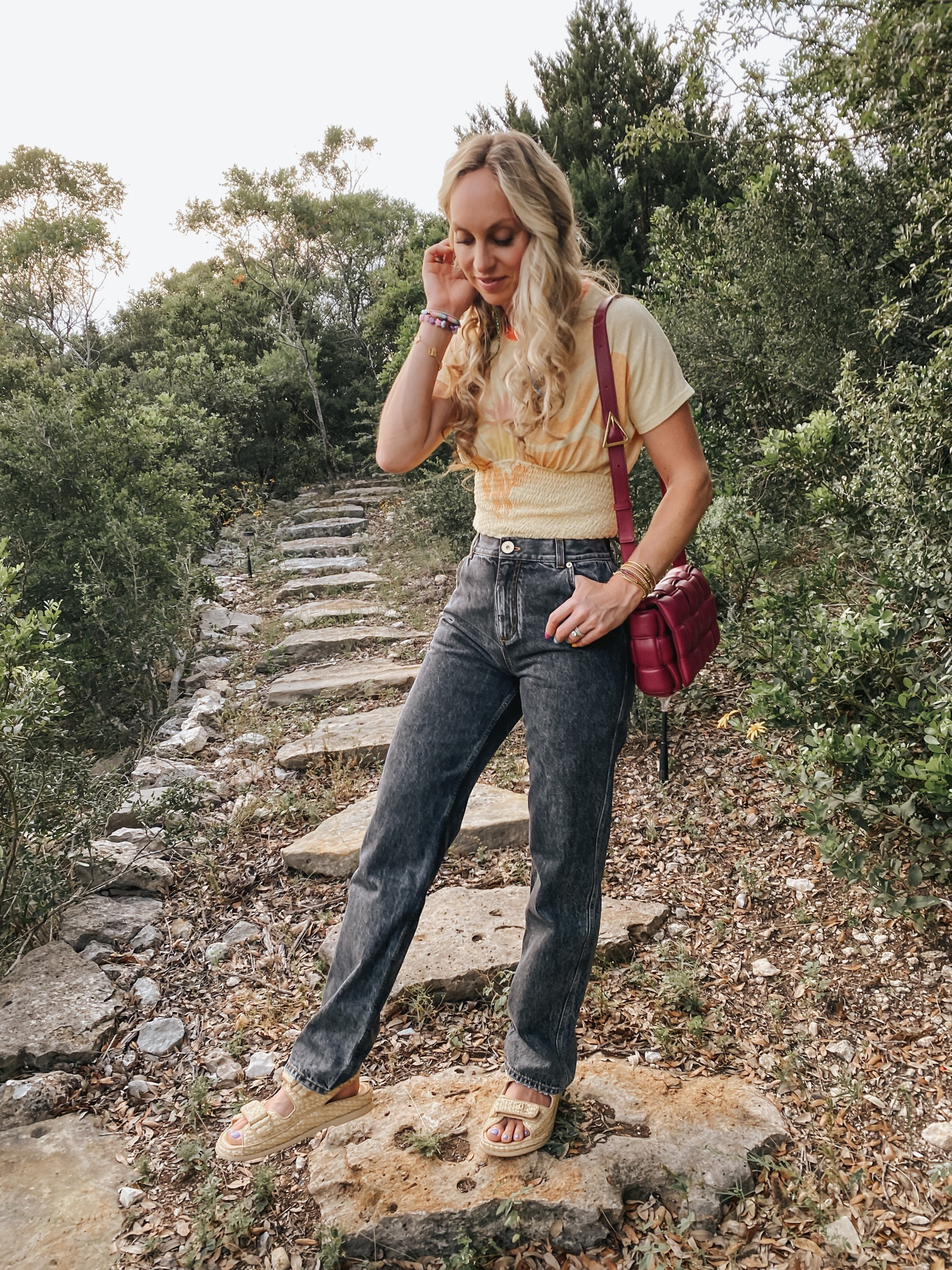 The oh so predictable jeans + a T look🤩

#LTKstyletip #LTKunder100 #LTKsalealert