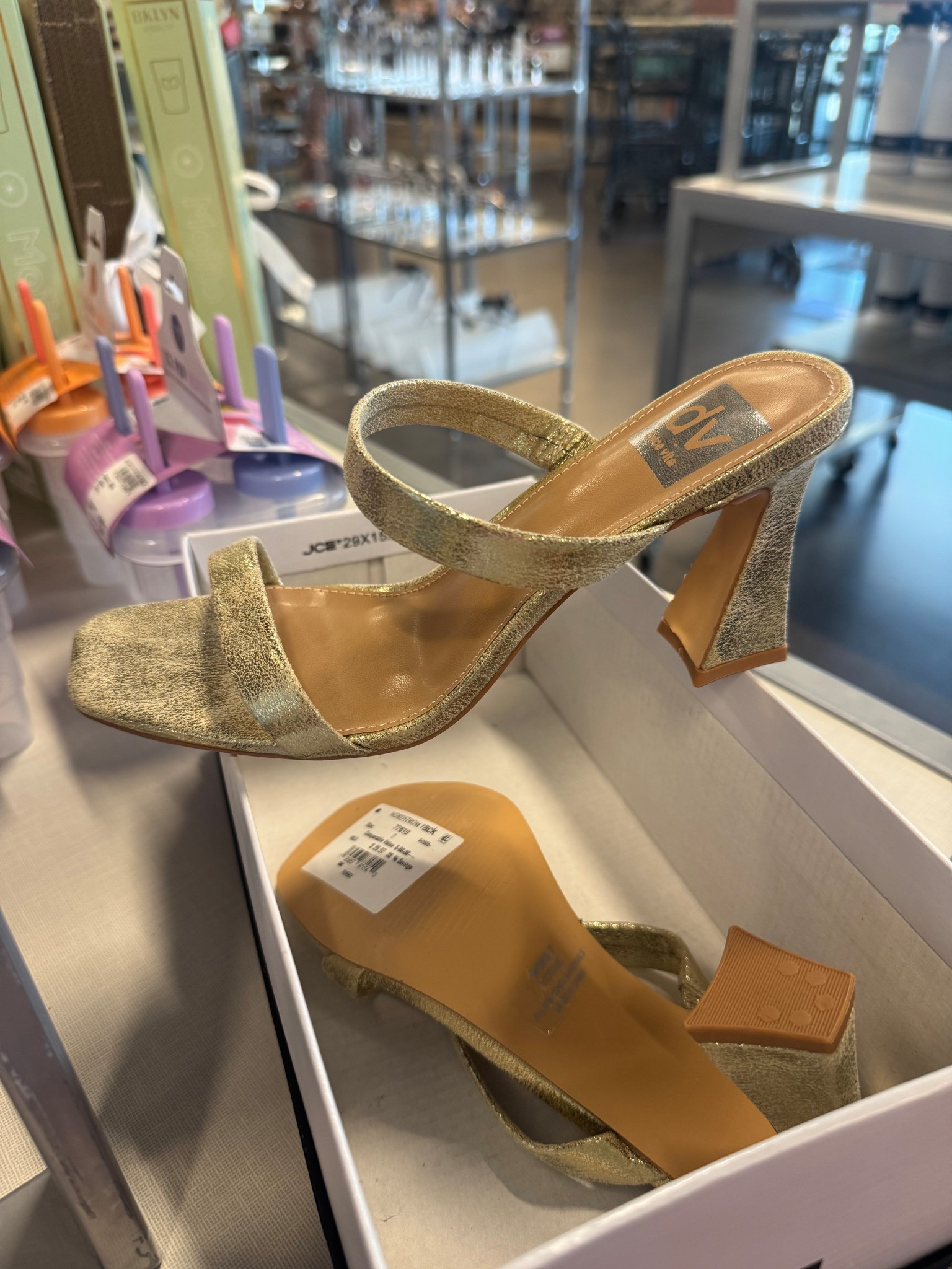 Only $39.97! 

Best gold heels, kitten heels, Nordstrom, wedding shoes, dressy sandals 

#LTKShoeCrush