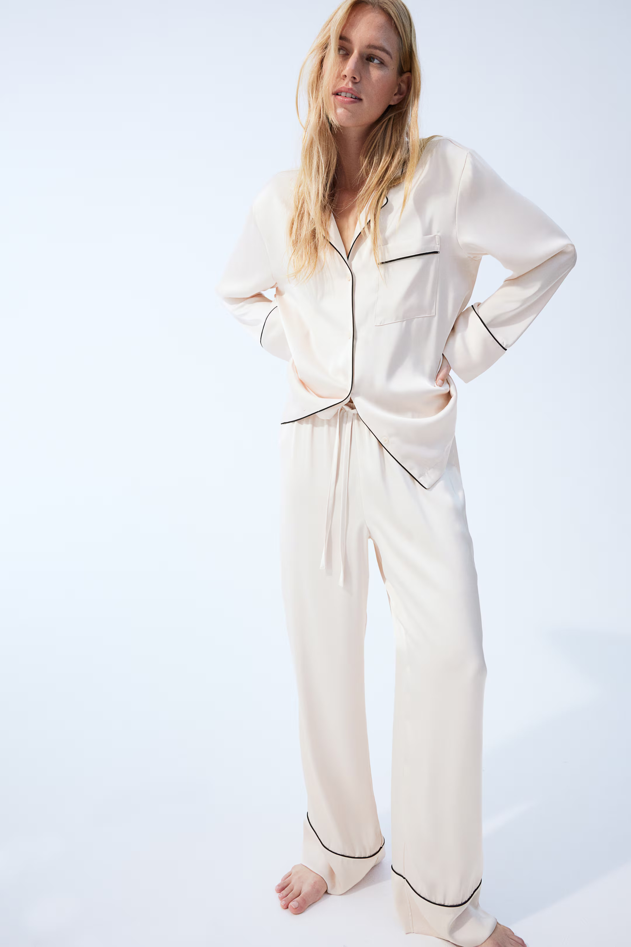 Satinpyjama | H&M (DE, AT, CH, NL, FI)