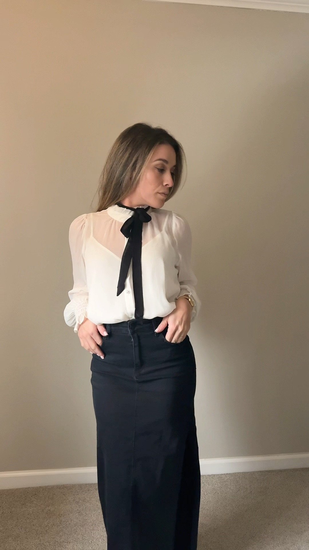 White on black, tied at the neck. Effortless polish 🤍

Wearing a size xs 
(For more of a loose fit)

#LTKstyletip #LTKfashion #QuietLuxury #NeutralStyle #TimelessFashion #ElevatedEveryday #MinimalistOutfit #SheerBlouse

#LTKPetite #LTKdayinmylife #LTKootd