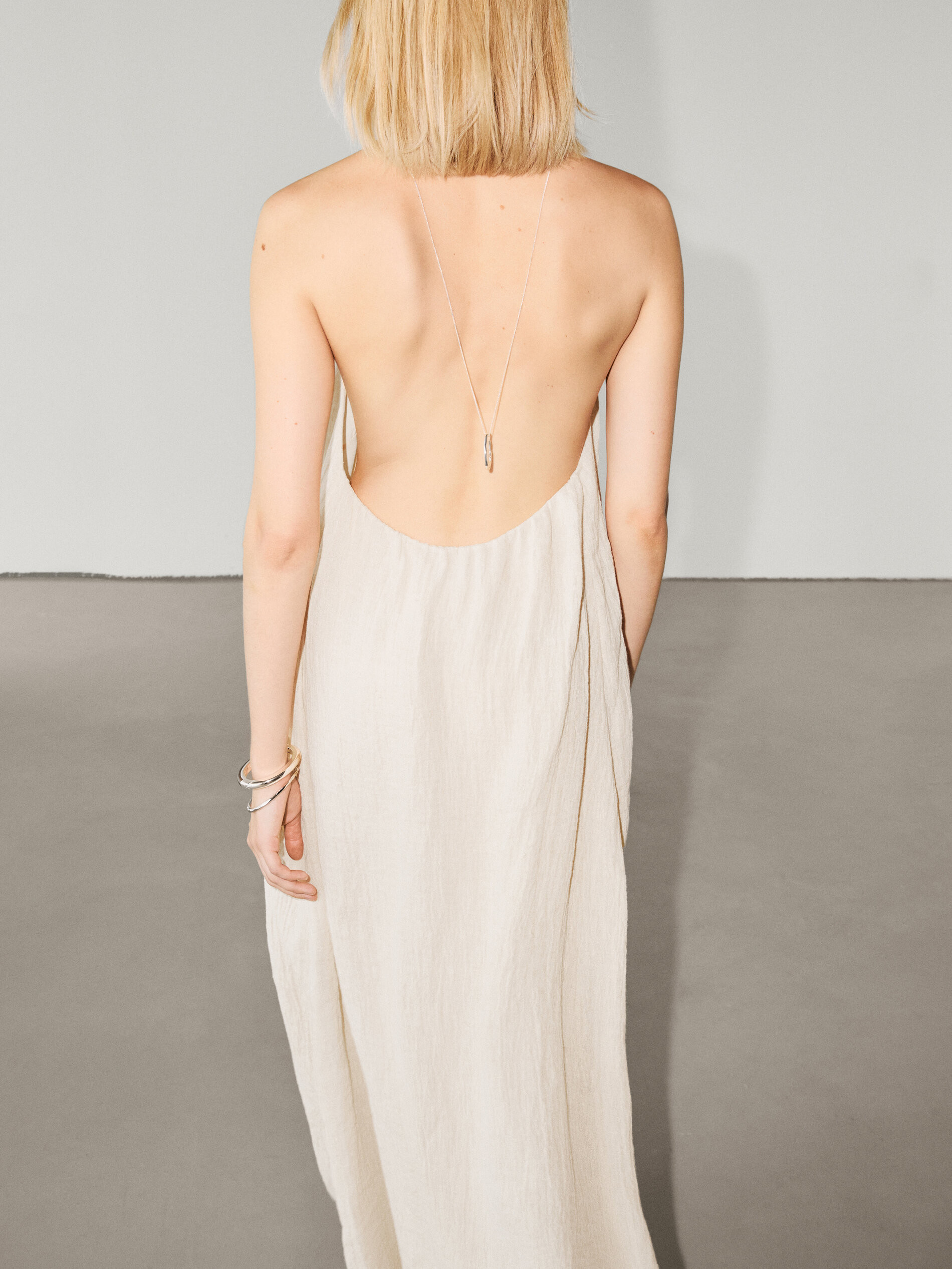 Long linen halterneck dress | Massimo Dutti US