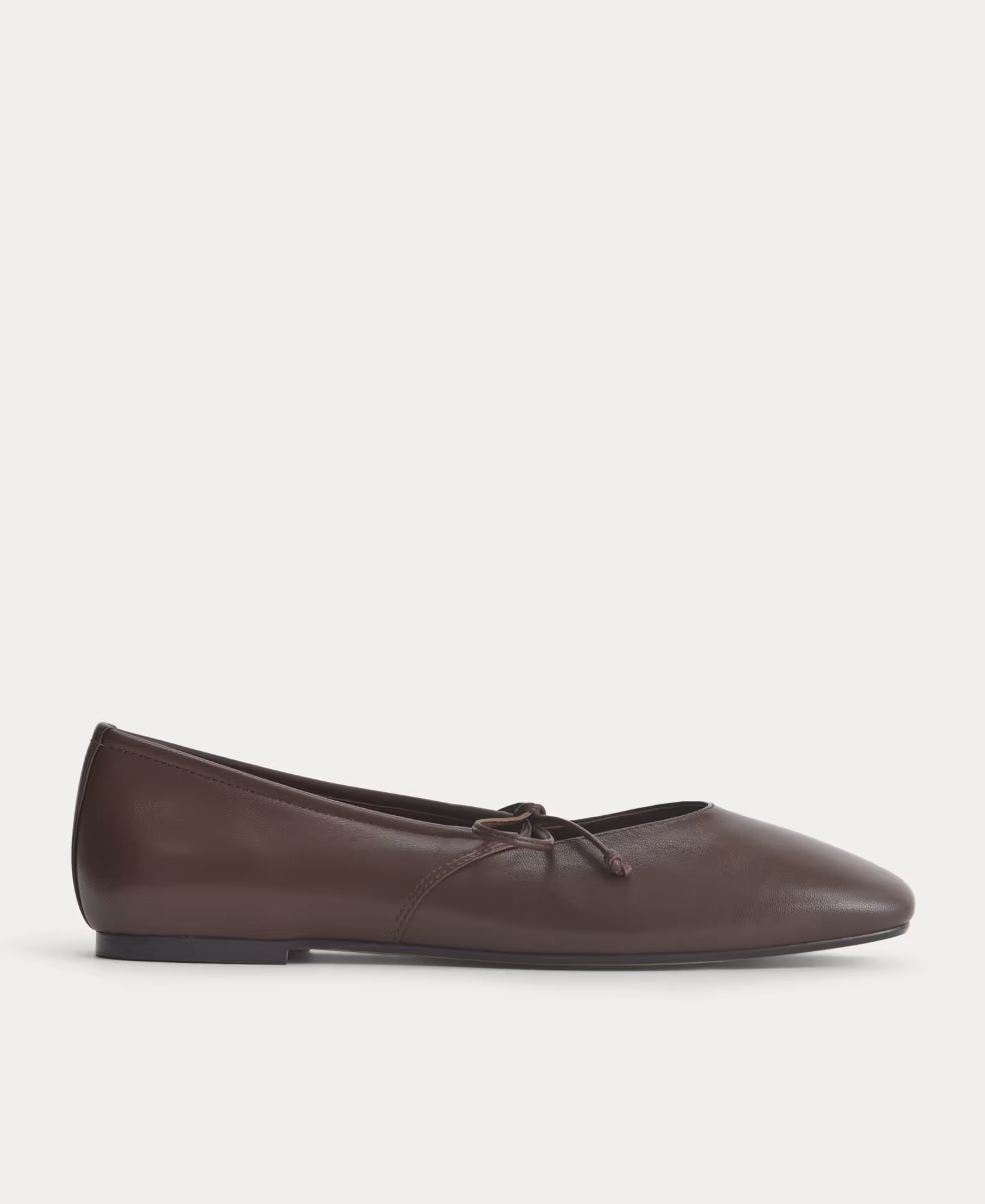 Leather Keyhole Flat by Everlane in Burnt Umber, Size 6.5 | Everlane