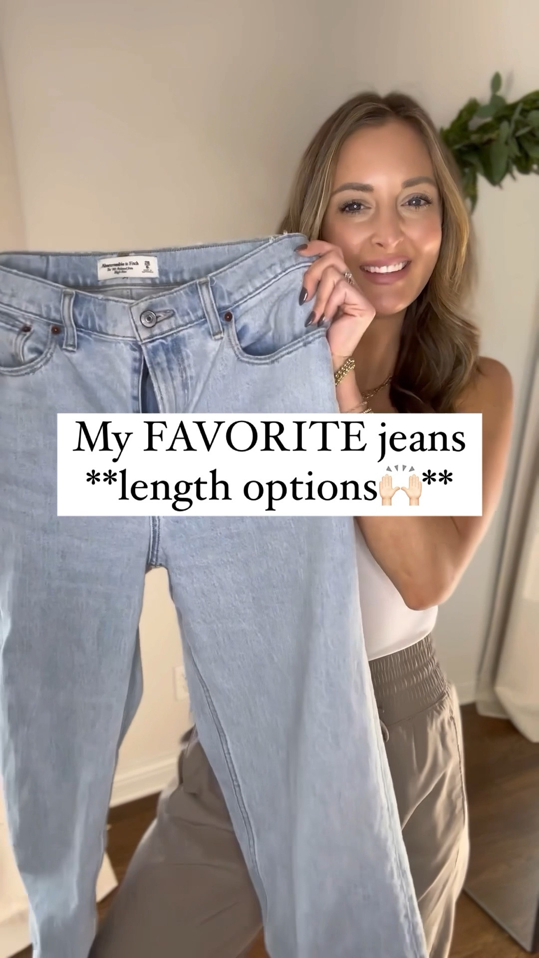 My absolute favorite pair of jeans is on sale right now!! 

I am 5’8 and wear a 28/long. 



#LTKsalealert #LTKfindsunder100 #LTKfindsunder50