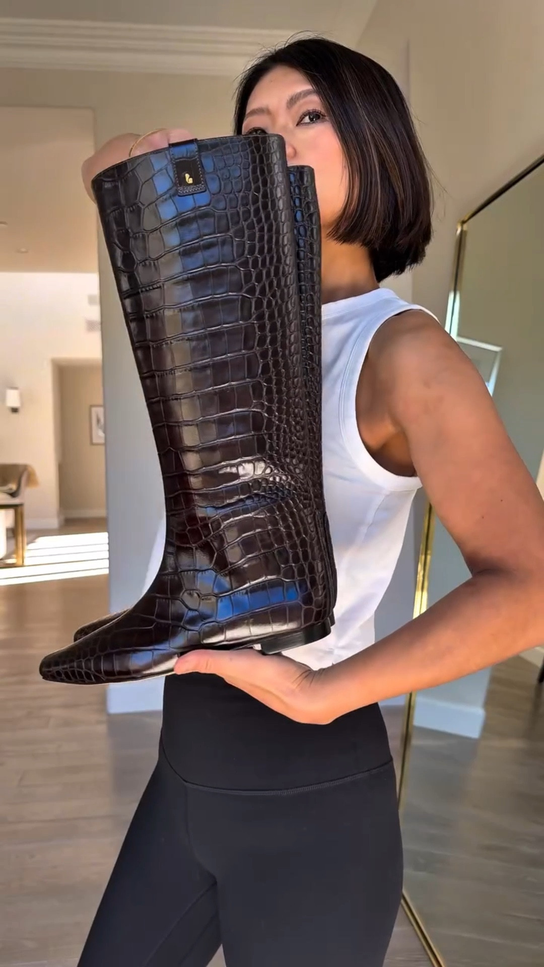 Alexis flat boots @larroude ❤️

Crocodile boots, boots, flat boots, chic boots, minimal style, effortless fashion, elevated casual #elevatedcasual #minimalchicstyle #bootsstyle #crocodileboots #minimalstreetstyle