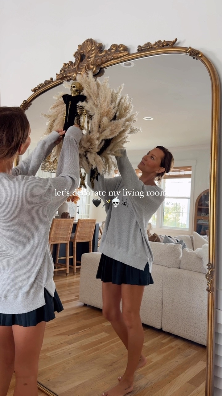 itssss tiiime! 🕷️🦇🫧💀 | first day of fall is tomorrow so it’s only fitting to finally finish the living room! lots of my fall/halloween is from @homegoods but I will link the rest for yall, happy decorating! 🖤

save + share for falloween inspo 🤭
#halloween #halloweendecor #falldecor #halloweenhome #halloweenideas #falliscoming #livingroomdecor #livingroomdesign #neutralhome 

#LTKSeasonal #LTKHome #LTKFallSale