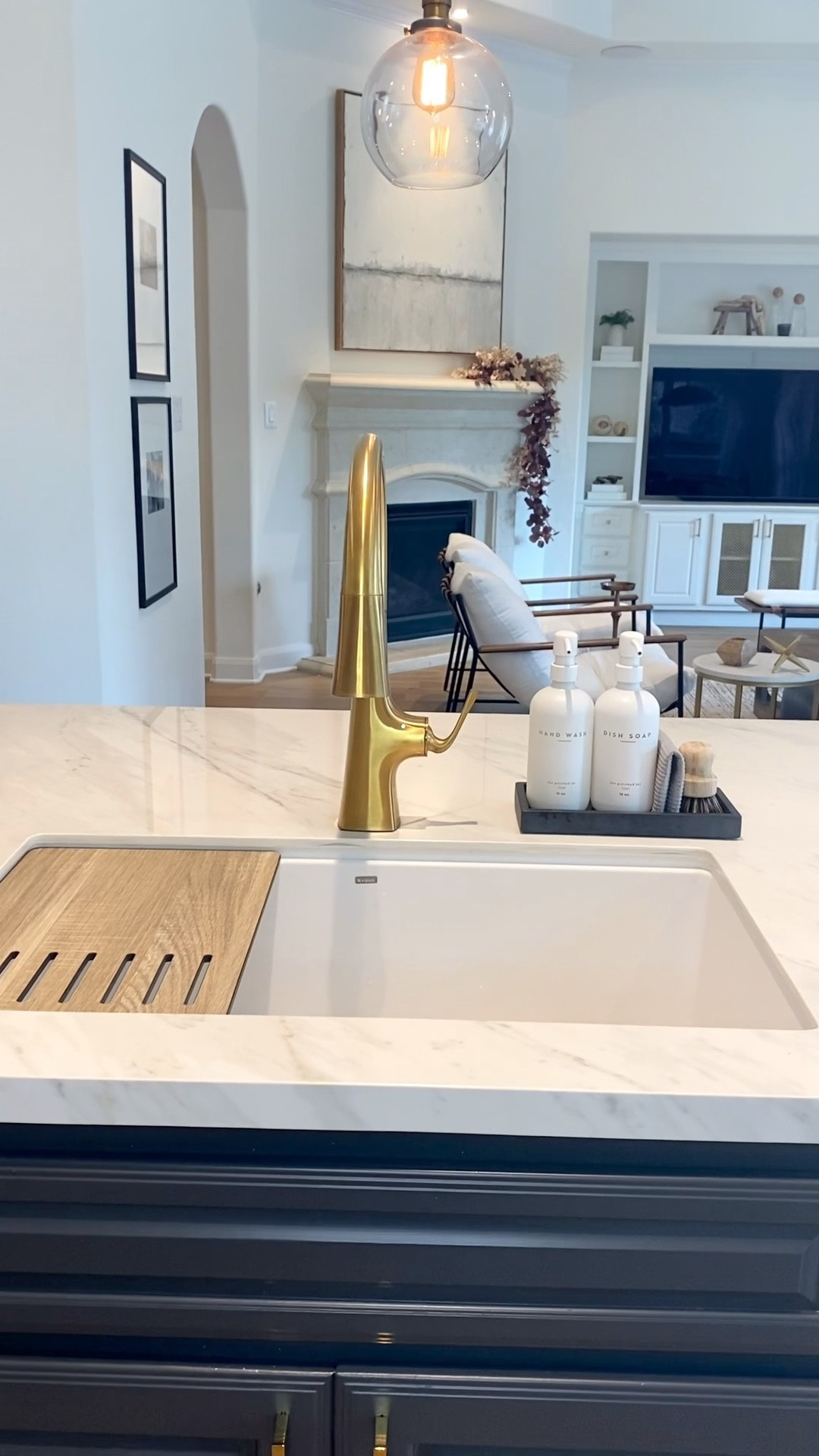 Fall is in the air, well maybe just in the soap dispensers! My favorite scent to refill the hand and dish soaps is the acorn spice by Myers. It’s Thanksgiving in a bottle! 🍂

#kitchen sink
#soap dispensers
#kitchen organization 
#fall
#acorn spice

#LTKhome #LTKSeasonal