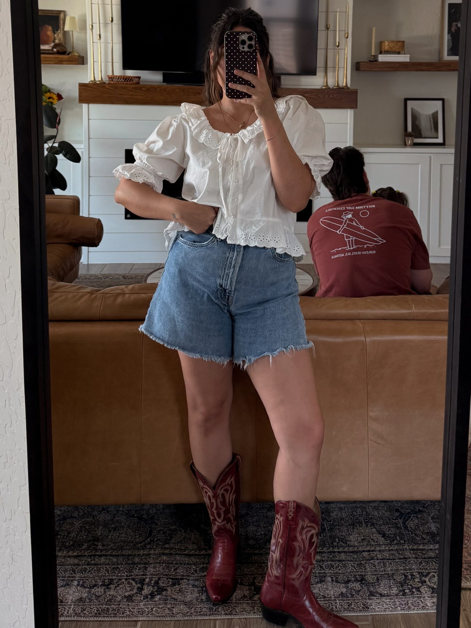 Styling cowboy boots for summer look one! Sizes below:
Top: S/M
Shorts: 6/28
Boots: 7.5 (sized down half size)

#LTKSummerEdit #LTKStyleTip #LTKU