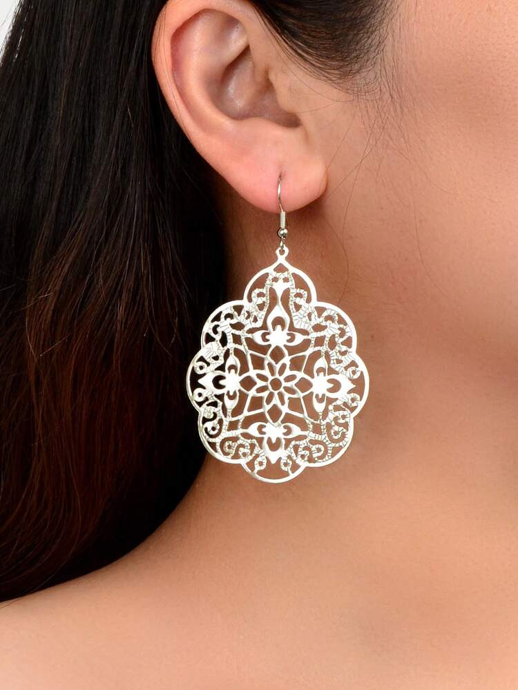 1pair New Style Silver Hollow Out Flower Design Dangle Earrings For Girls Party Decoration | SHEIN