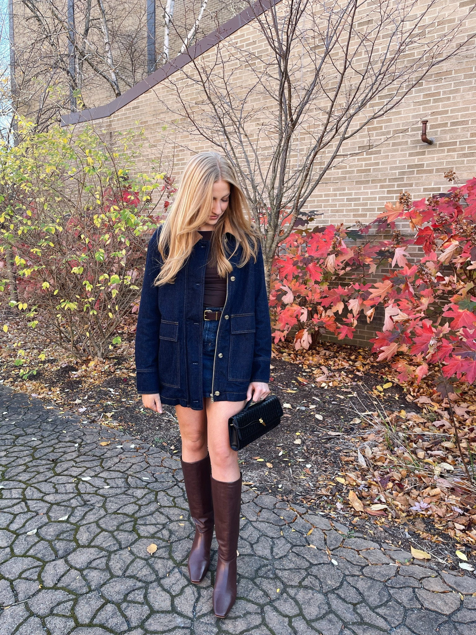 Dark denim is a fall November vibe 


#Pinterestgirl #Pinterestoutfit #darkdenim #thanksgivingoutfit
#denimondenim 