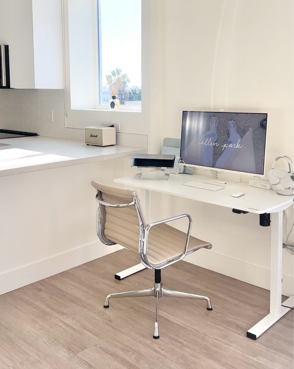 beige desk chair 

#LTKhome