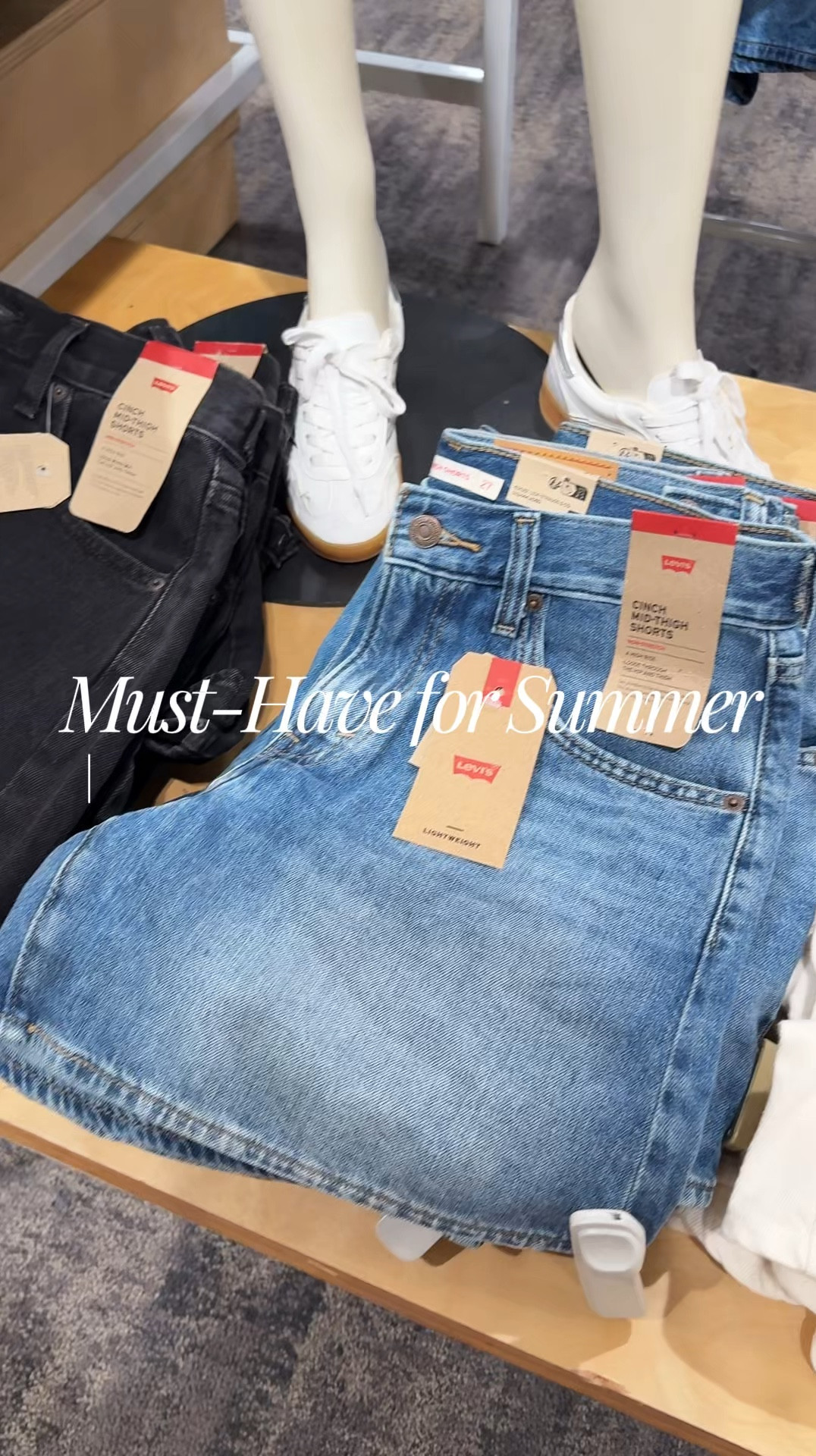 If you’ve been eyeing the viral cinch-waist shorts by @levi this is your sign! They are in sale for $29.99! 

#LTKootd #LTKOver40