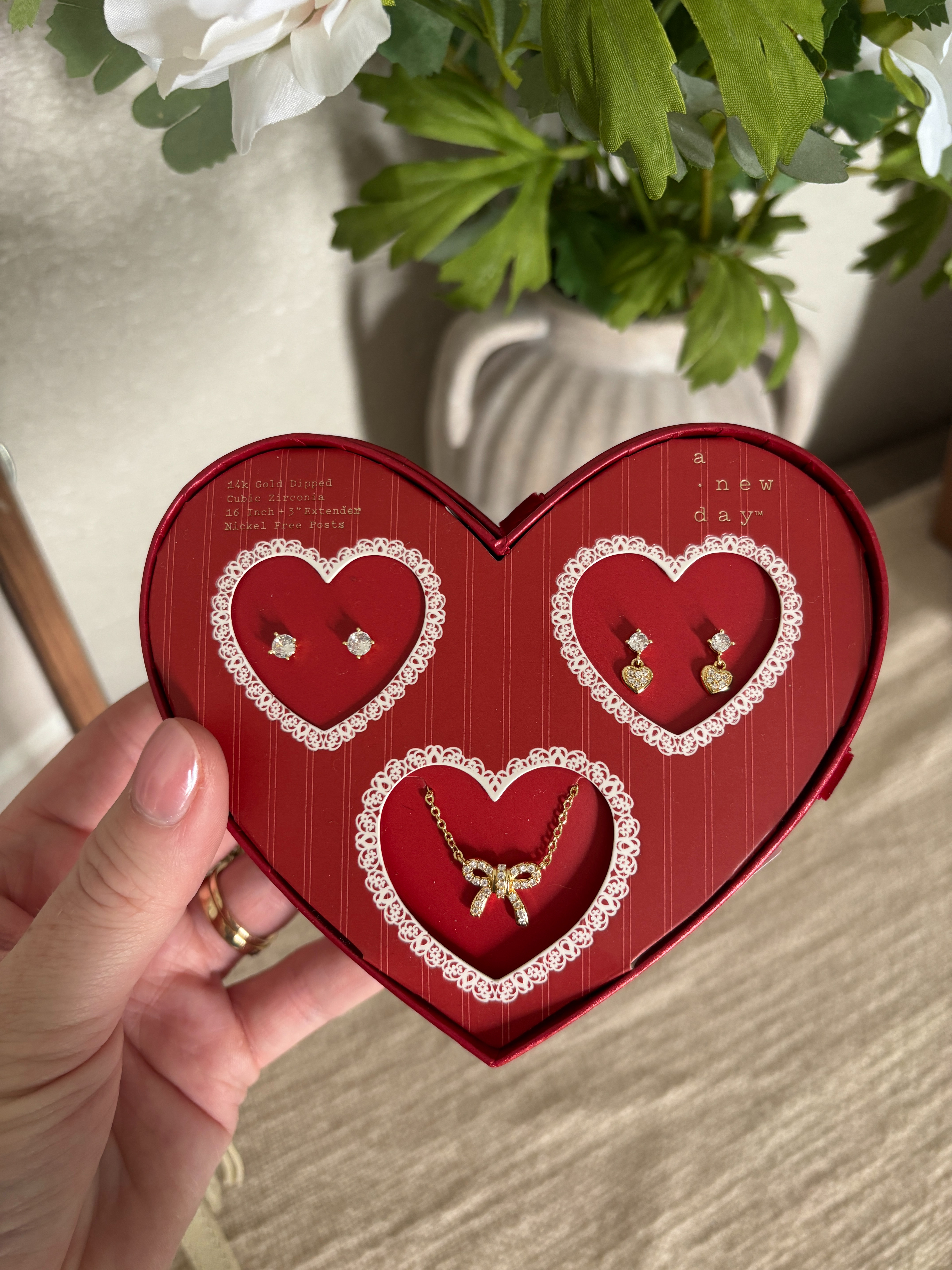 Valentine’s Day — Target Finds!! Love this $25 set of 2 earrings plus a dainty gold bow necklace, would make a cute gift for your bestie! #valentinesday #galentines #target #LTKFindsUnder50

#LTKHome#LTKSeasonal 

 #LTKdayinmylife #LTKselfcare #LTKSeasonal