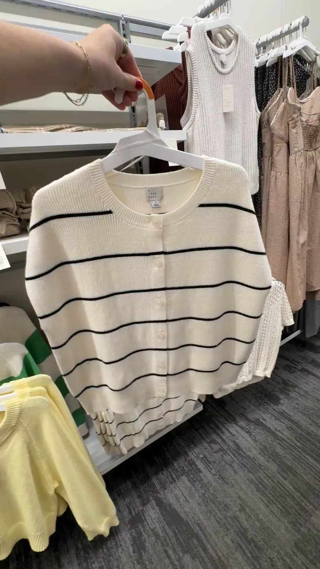 Black and white stripe sweater 

#LTKootd #LTKmomlife