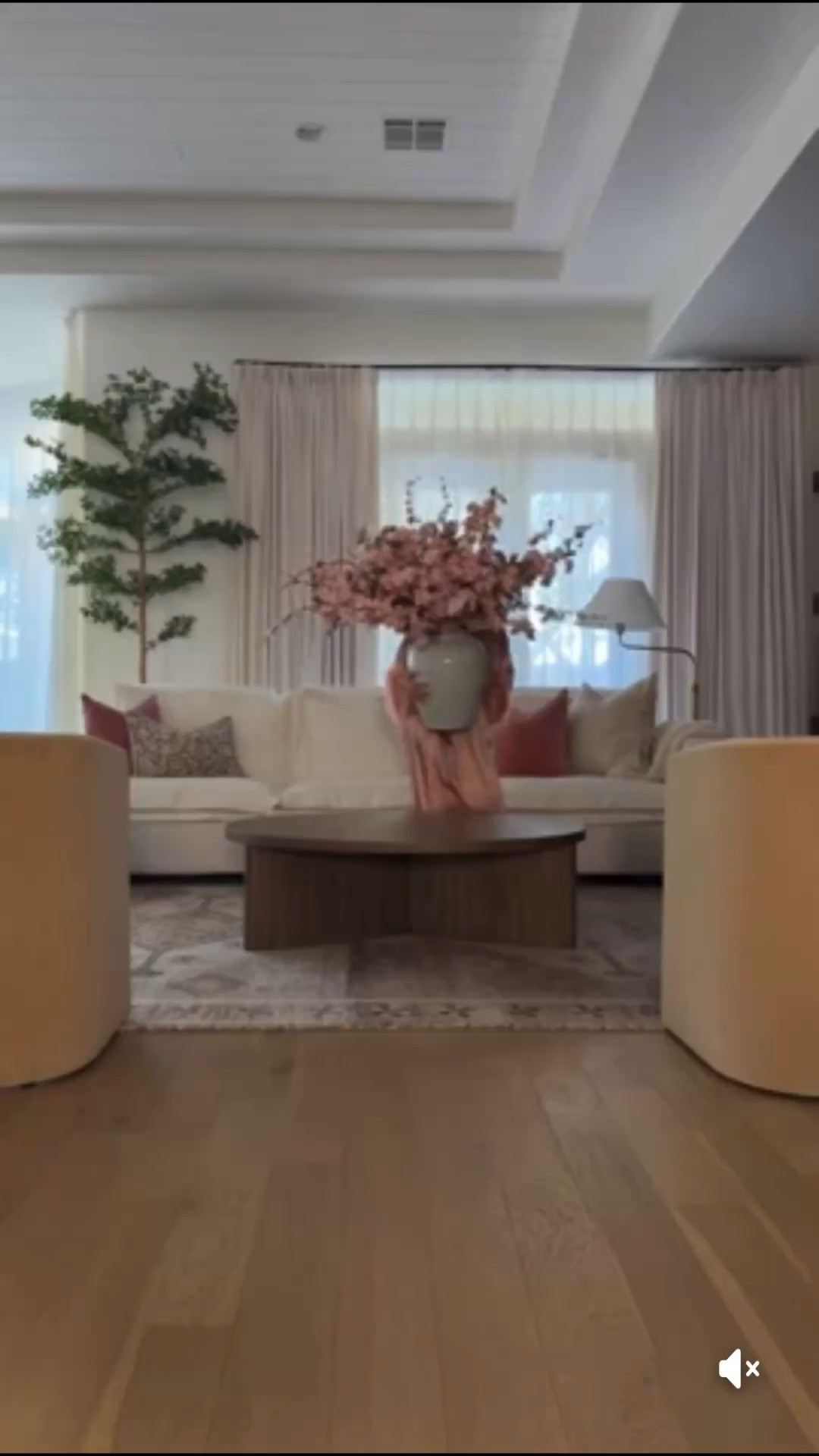 Living room - Code JILL20 for 20% off at Alice Lane Home

#LTKHome #LTKmomlife #LTKdayinmylife