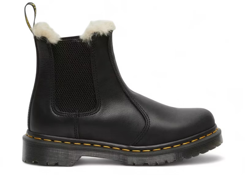 Dr. Martens 2976 Leonore Wyoming Faux Fur Lined Chelsea Boot (Women's) Sneakers in Black | StockX