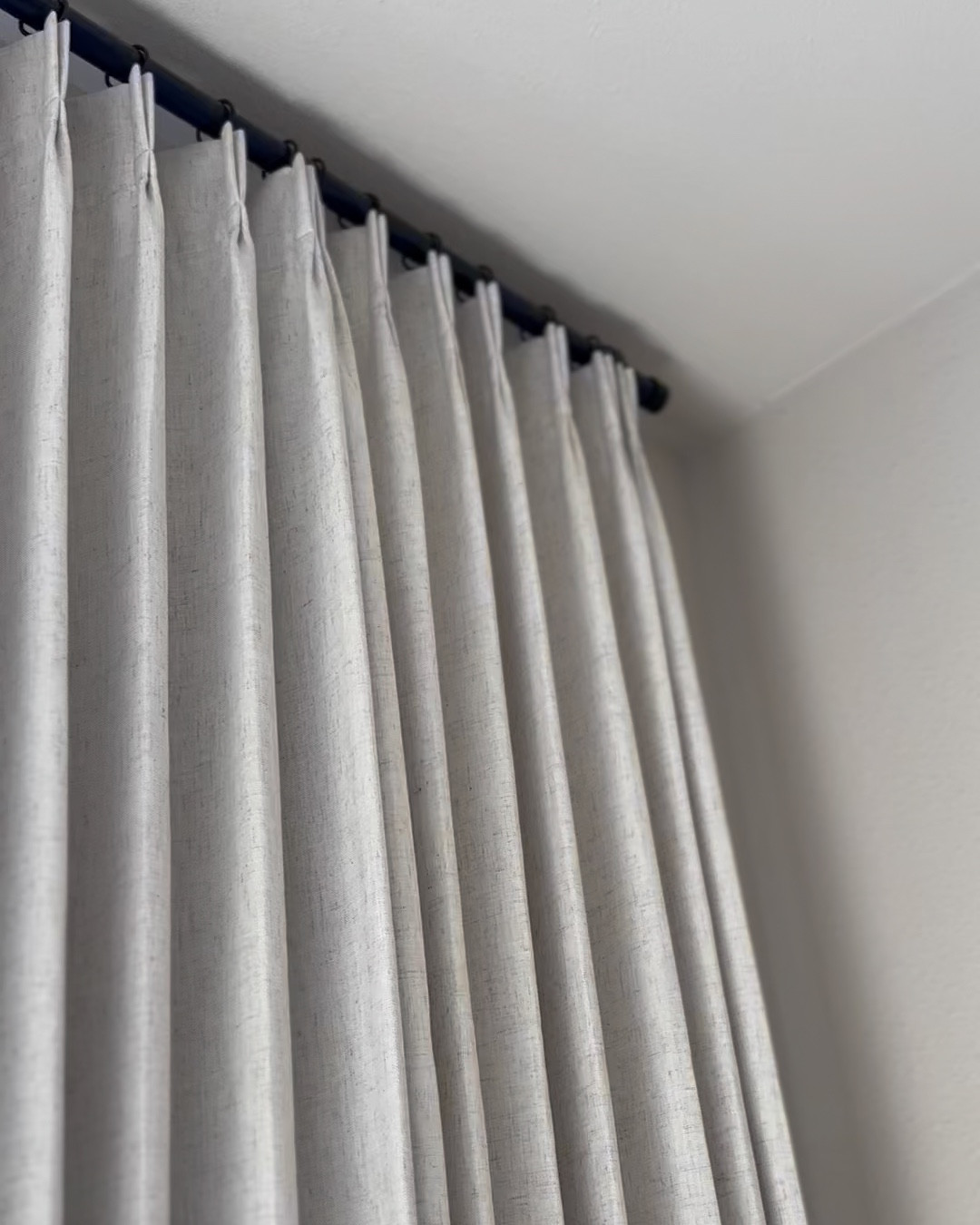 My favorite designer look for less pinch pleat curtains! These are blackout and the texture is beautiful. I’m also sharing my favorite curtain rod, hooks and tape for smooth opening curtains! If you have any questions please message me. Happy to help!

Design tip: Hang them high and wide.

Curtains, blackout curtains, window treatments, cozy home, cozy home design, interior design help, organic modern, neutral home

#LTKHome