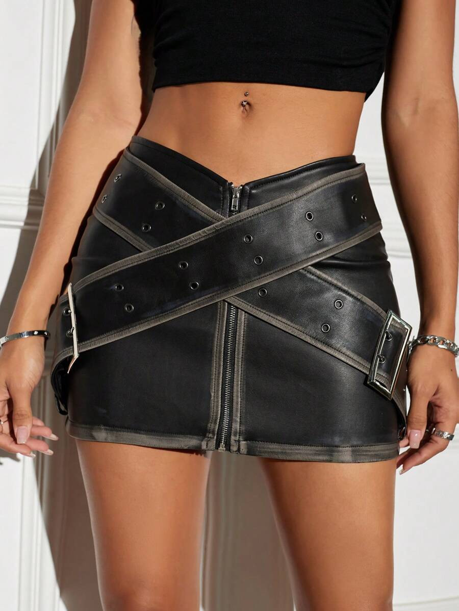 Aveloria Affinna Pu Leather Mini Skirt With Buckle Strap Decoration | SHEIN