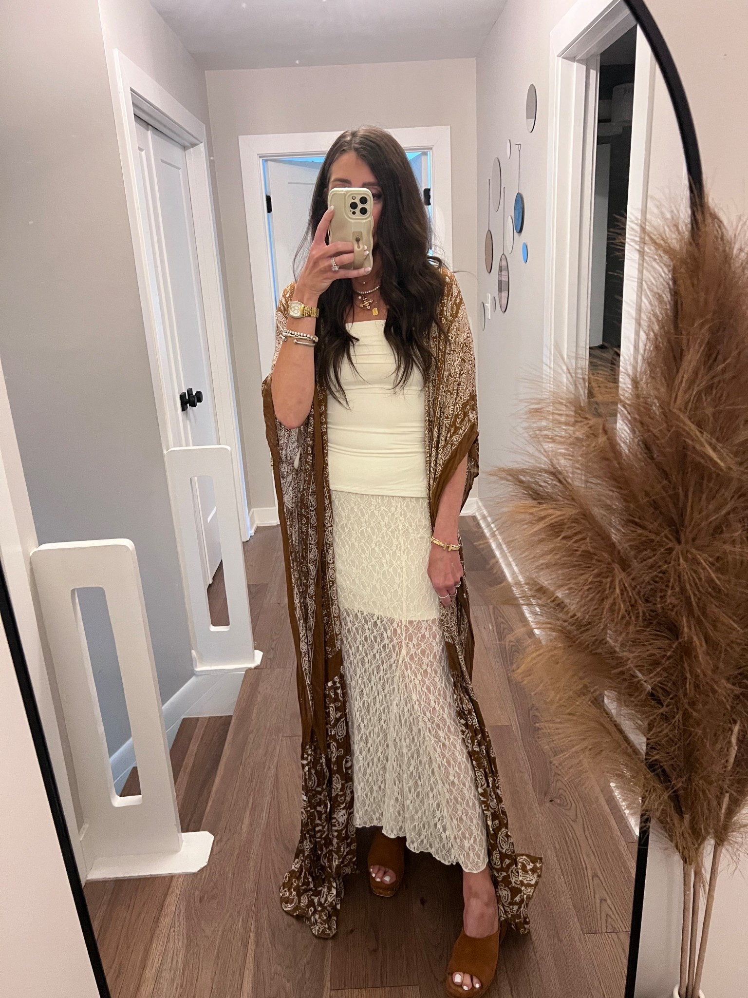 Out early for happy hour and apps in this romantic boho combo! 

Duster kimono, lace skirt 



#LTKmomlife #LTKOver40 #LTKFestival