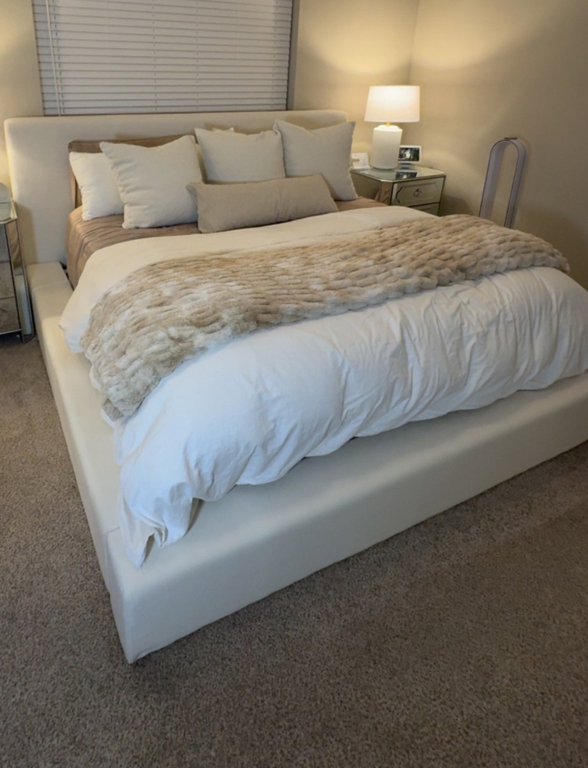 Obsessed with my new bed frame 🤍🛏️

#LTKFamily #LTKHome #LTKStyleTip