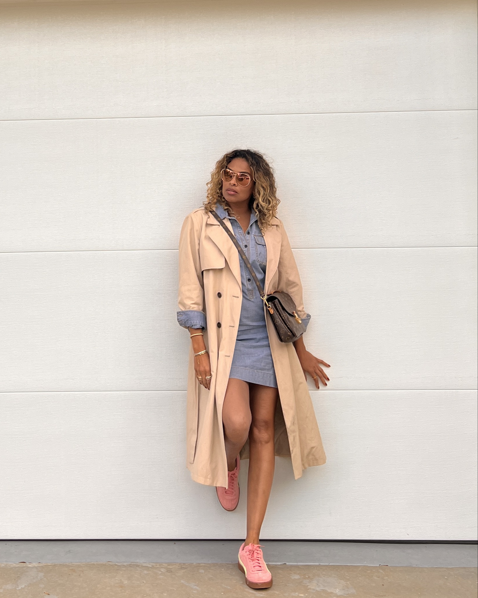 A casual outfit .. 

👟 @Puma
🧥 @Amazon
👗 @JCrew - however it is old but oh so good, and I linked similar options with slight variations in color. 

Wear this outfit to: 
- have coffee with a girlfiend
- shopping 
- errands
- or wherever you like 
💛💙🩷


#LTKSeasonal #LTKOver40 #LTKShoeCrush