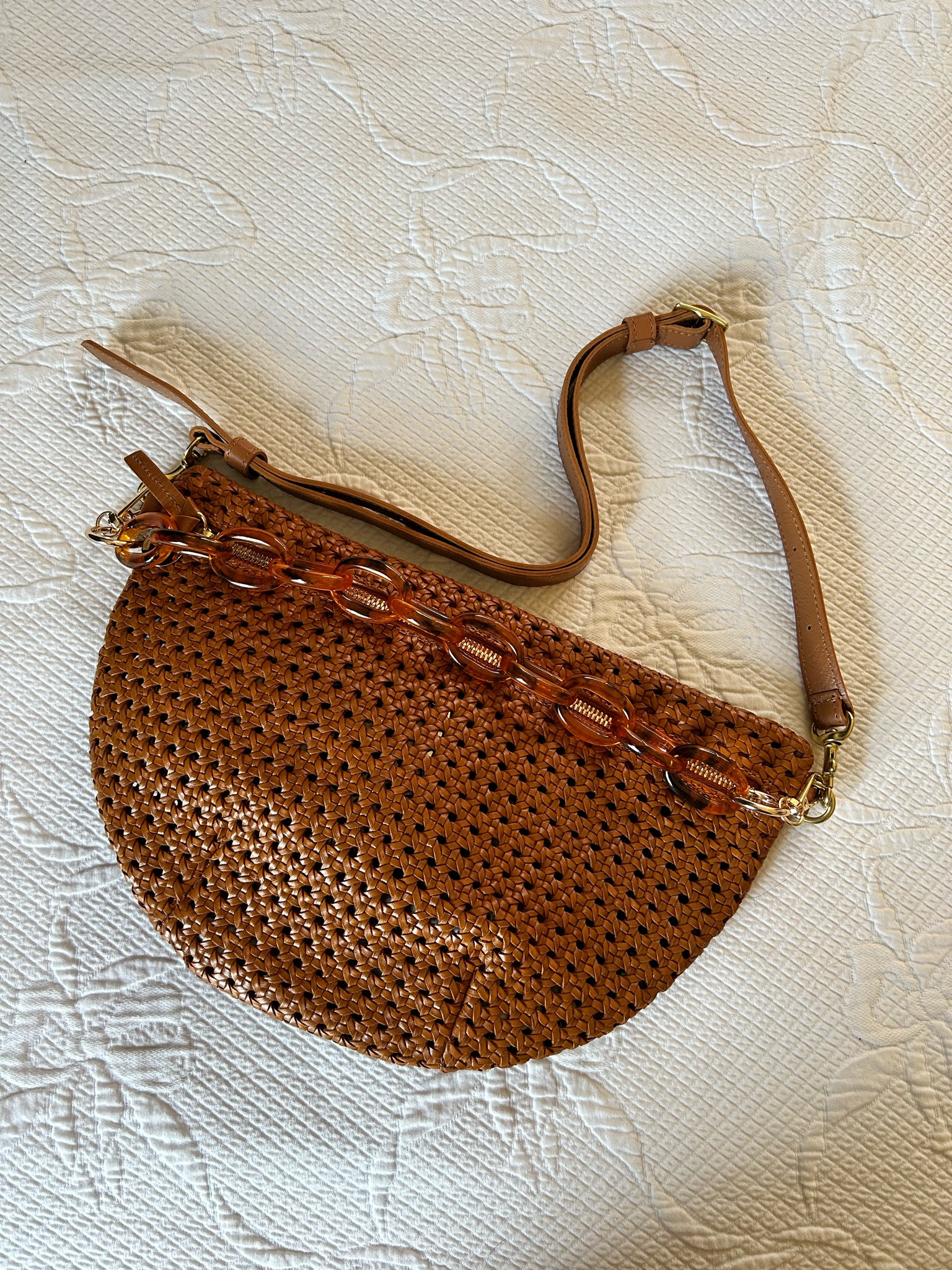 Clare V Grand Fanny with Amazon Shortie Strap!🤎

#LTKSeasonal #LTKWorkwear #LTKItBag