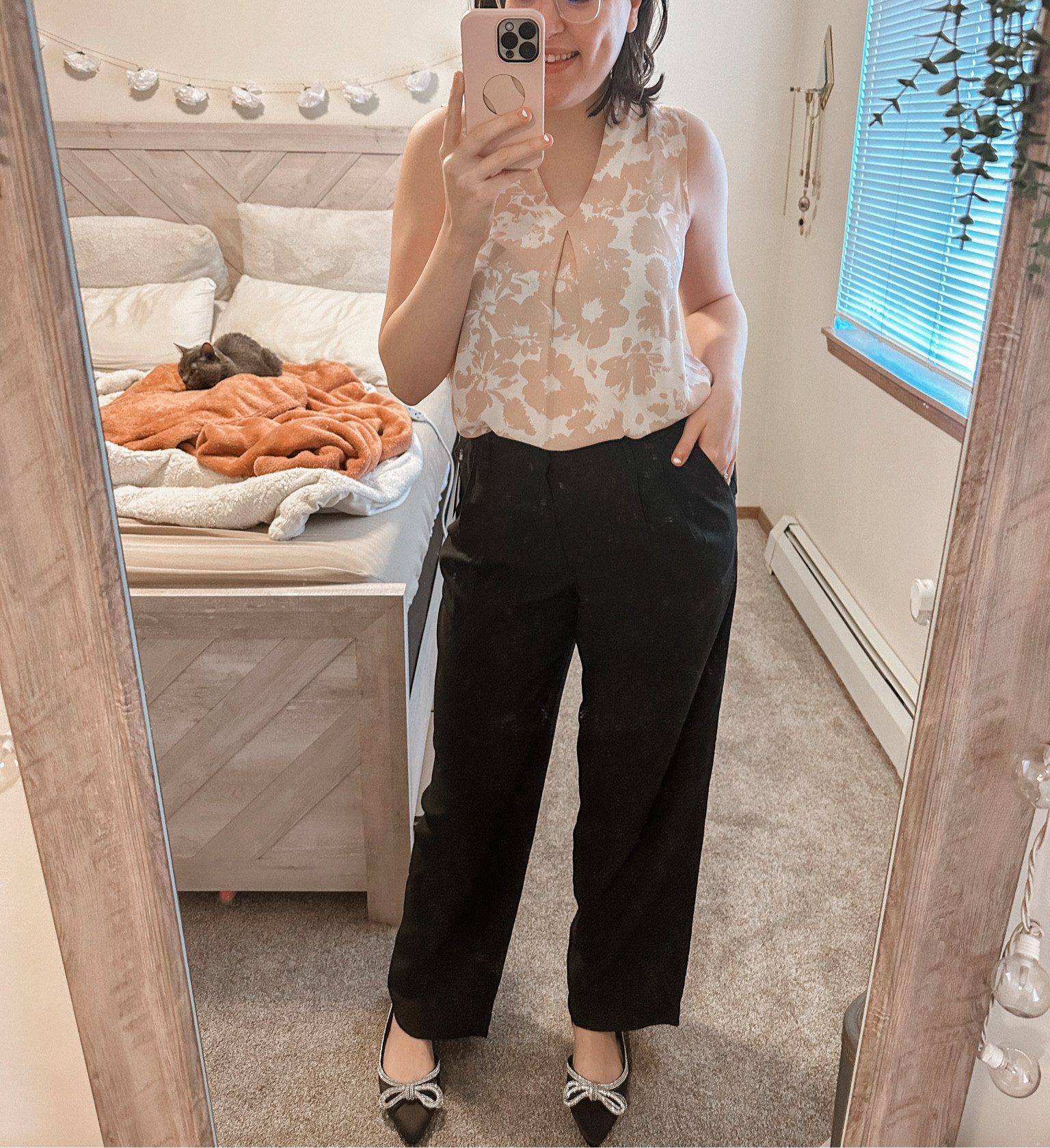 And the straight leg trousers! Such a nice fit and finally long enough for me 😅

#LTKworkwear #LTKSeasonal #LTKstyletip