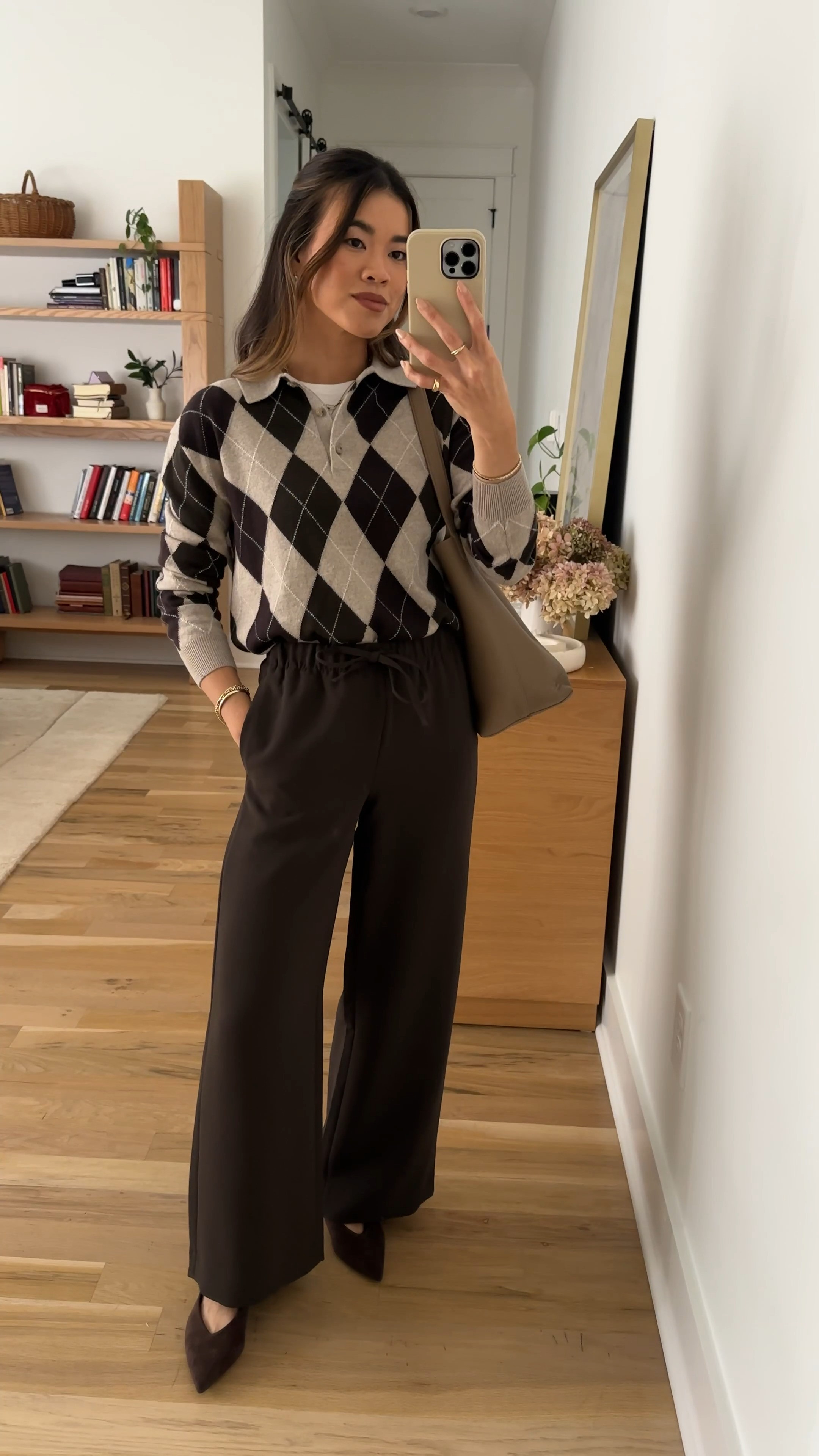 Fall workwear outfit. These @Aritzia lodge pants are so comfortable!

Sizing info:
-Aritzia Bare Merino Wool Aspect Polo Sweater (Size XS in h nd tpe/cc nb brwn)
-Aritzia The Lodge Pant Crepette (Size 2XS Short in Cacao Nib Brown)
-Aritzia HomeStretch Smooth Tune T-Shirt (Size Small in White) 


Aritzia best sellers, best pieces from Aritzia for petite, Aritzia pants for petite, what pants from Aritzia will fit if youre petite, Petite style guide, how to dress if you’re petite, Petite style, petite fashion, mom outfit, mom style, petite pants, petite outfit ideas, petite outfits, best pants for petite, petite lodge pants, fall style, fall outfits, autumn outfit, vacation outfits, Aritzia trouers for petite, Aritzia try on, fall sweater, aritzia sweater

#LTKootd #LTKSeasonal #LTKPetite