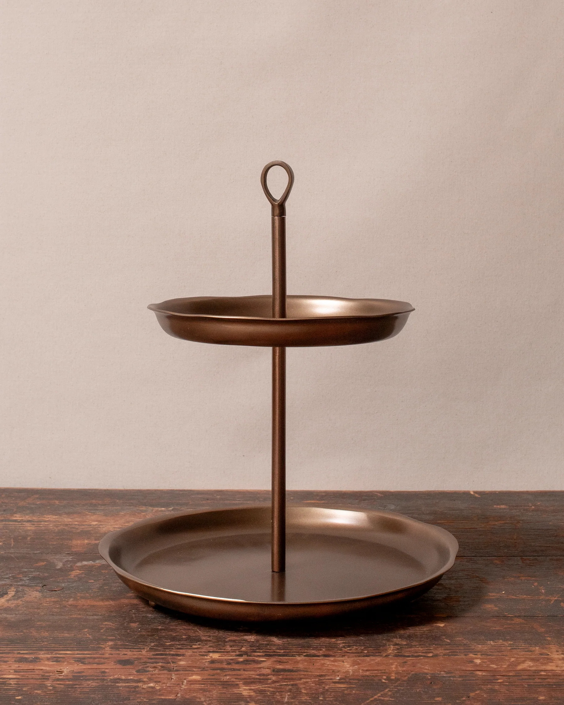 Jordyn 2-Tiered Serving Platter | The Vintage Rug Shop