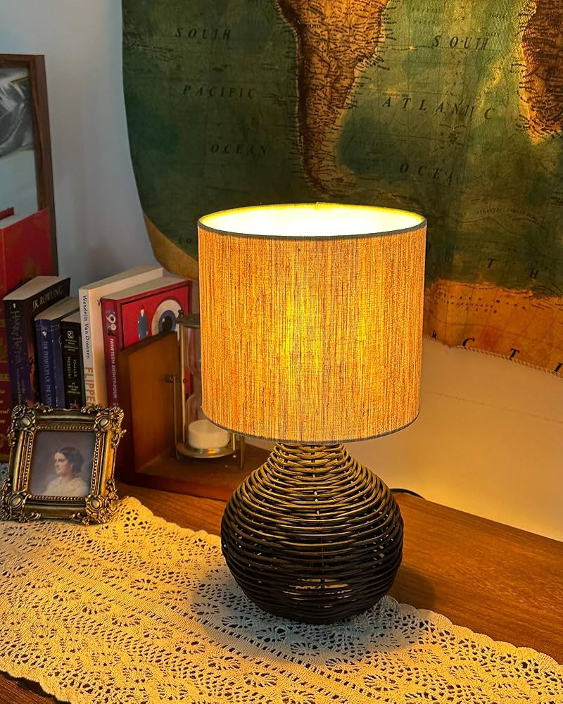 Rattan Table Lamp, Small Wicker Table Lamp with Linen Lamp Shade, Vintage Rattan Bedside Lamp Des... | Amazon (US)