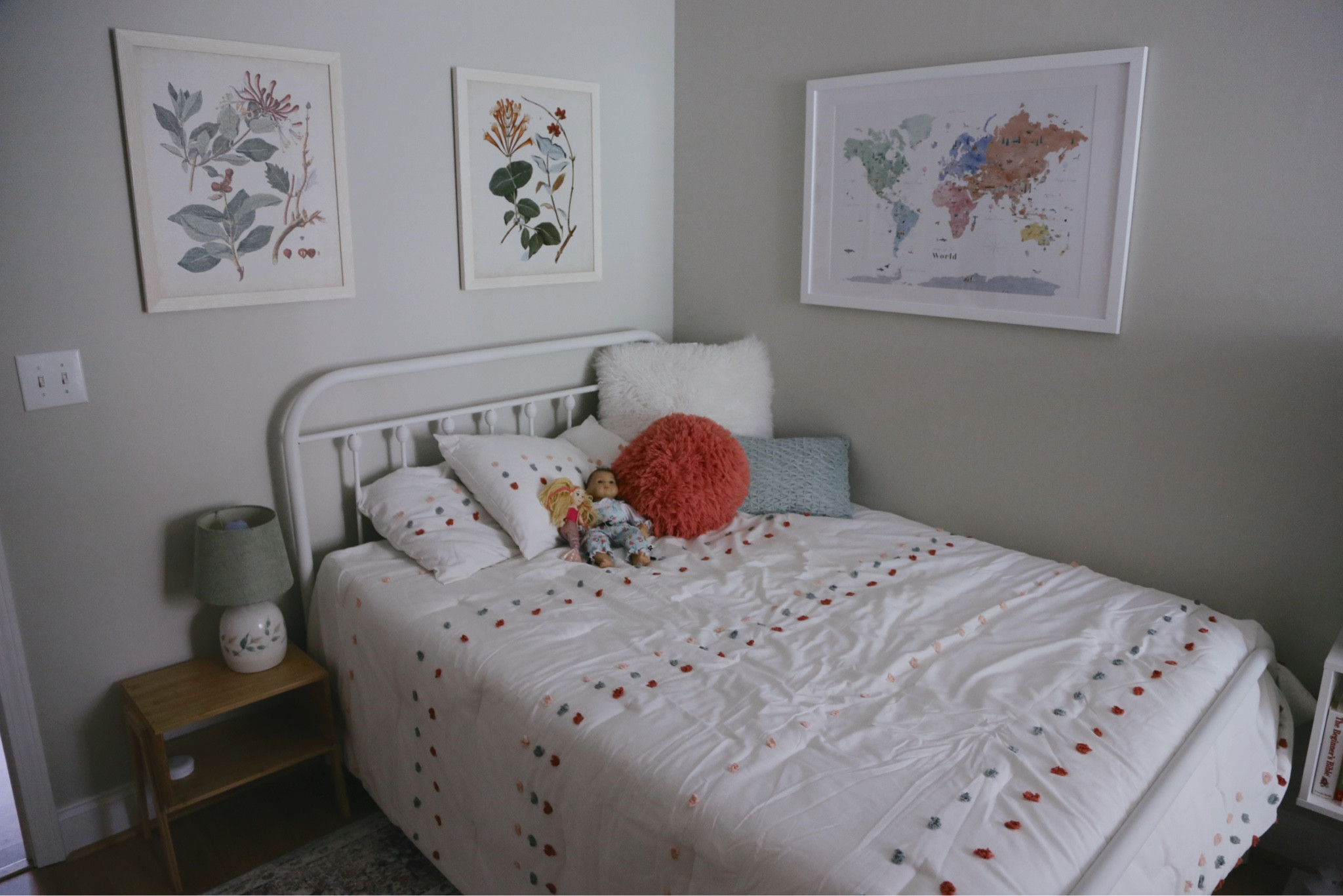 Pink and plant room 🌱 

#LTKhome #LTKunder100 #LTKkids